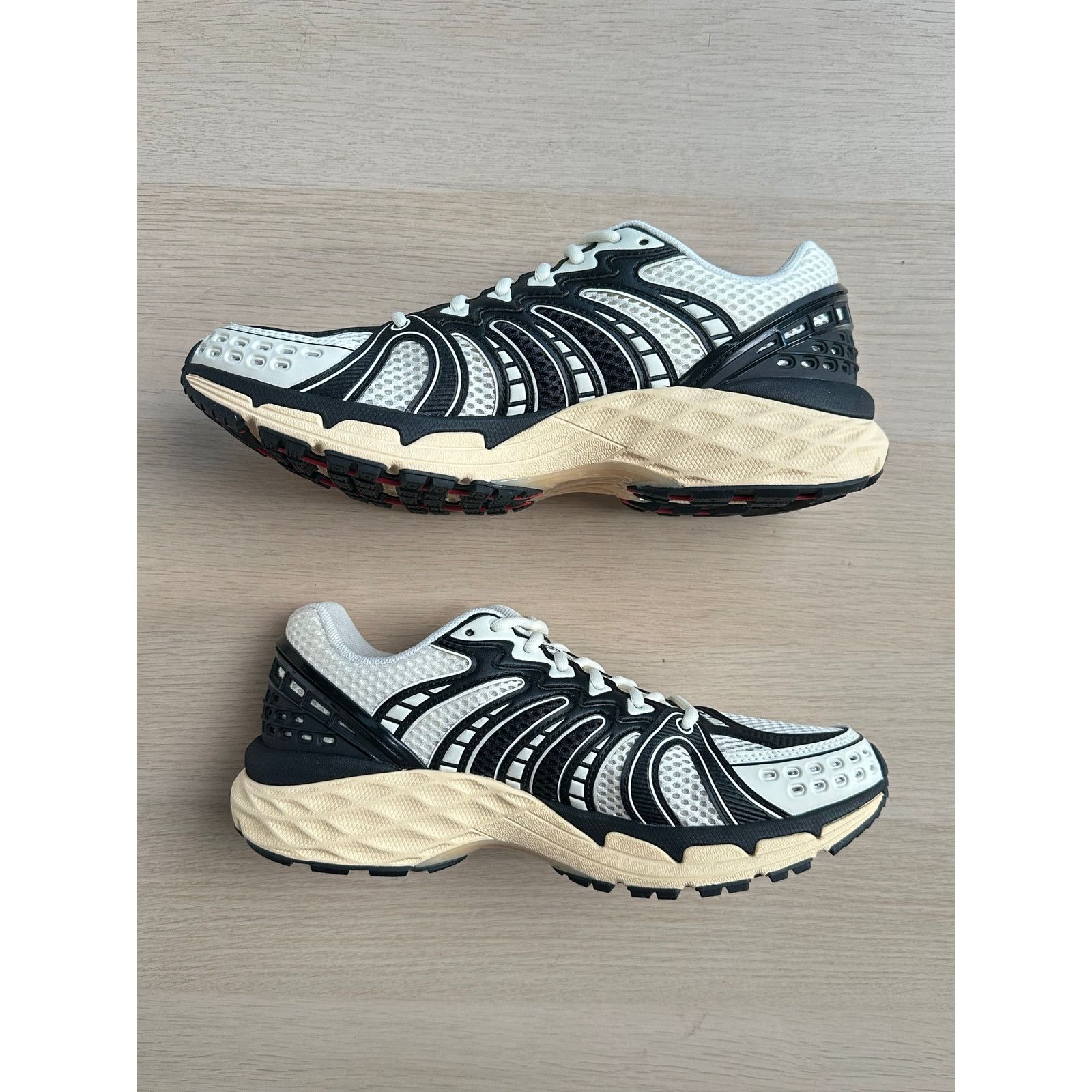 K-Swiss K-Swiss x Anwar Carrots Konejo Retro Sneaker - Size 8M - NEW Size US 8 / EU 41 - 5 Thumbnail