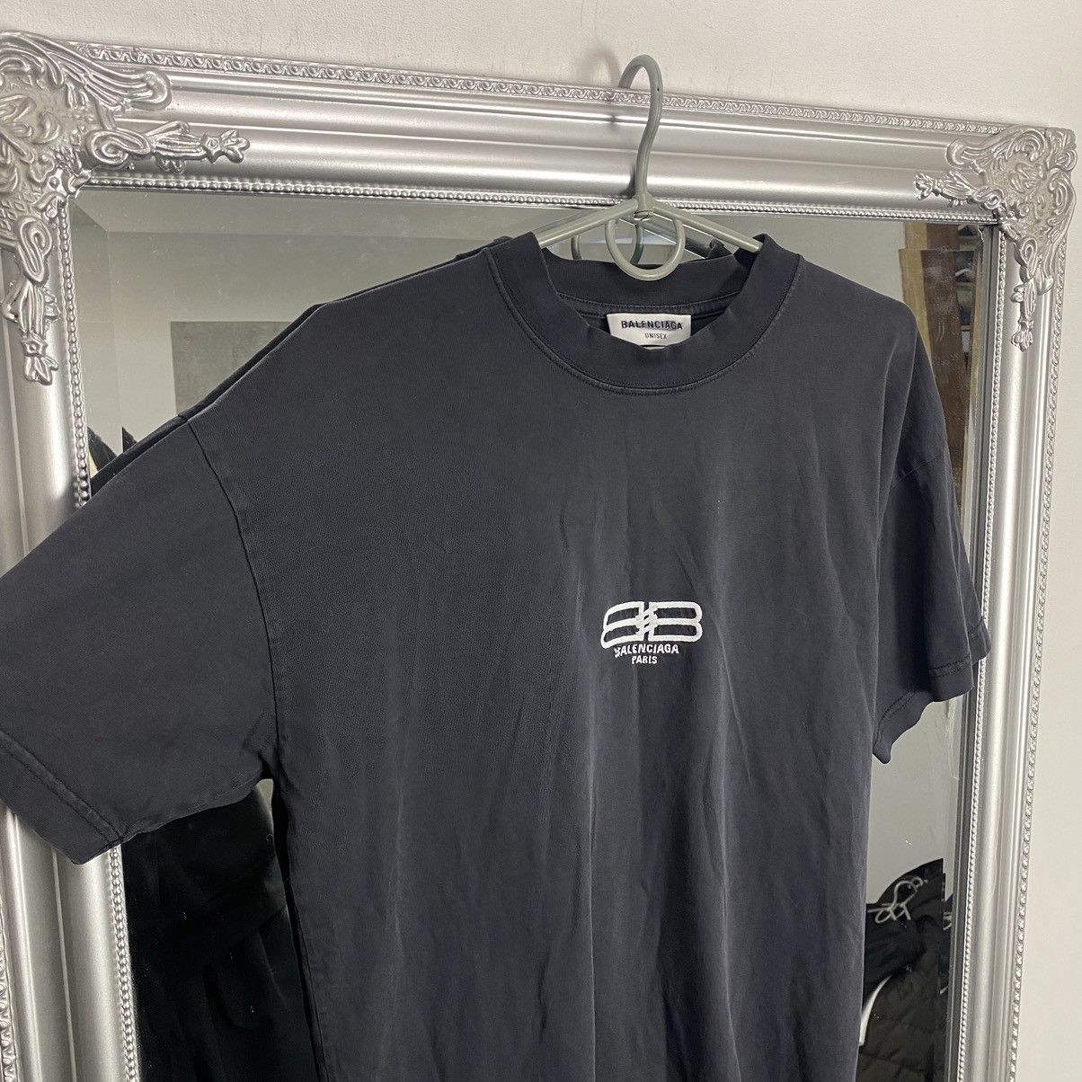 Balenciaga Balenciaga T-Shirt Size US S / EU 44-46 / 1 - 4 Thumbnail