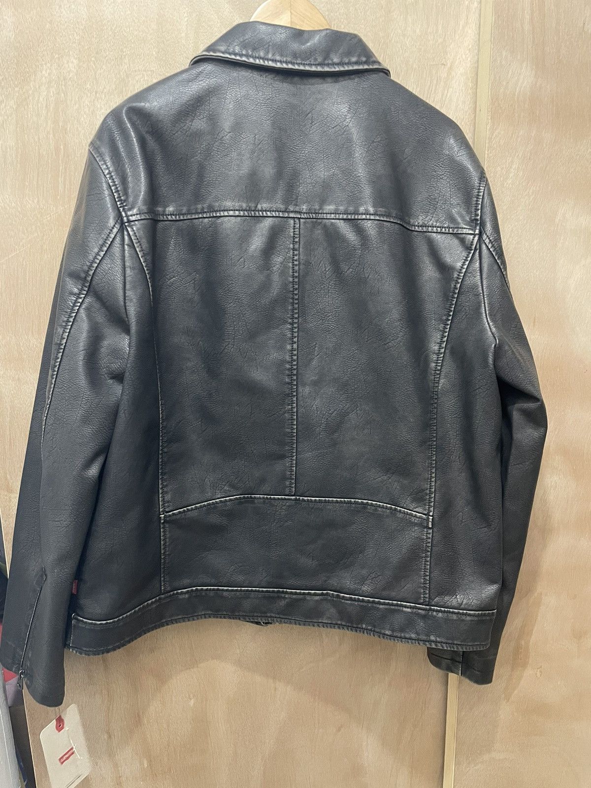 Levi's × Vintage Levis men’s leather jacket size XL brand new Size US XL / EU 56 / 4 - 9 Thumbnail