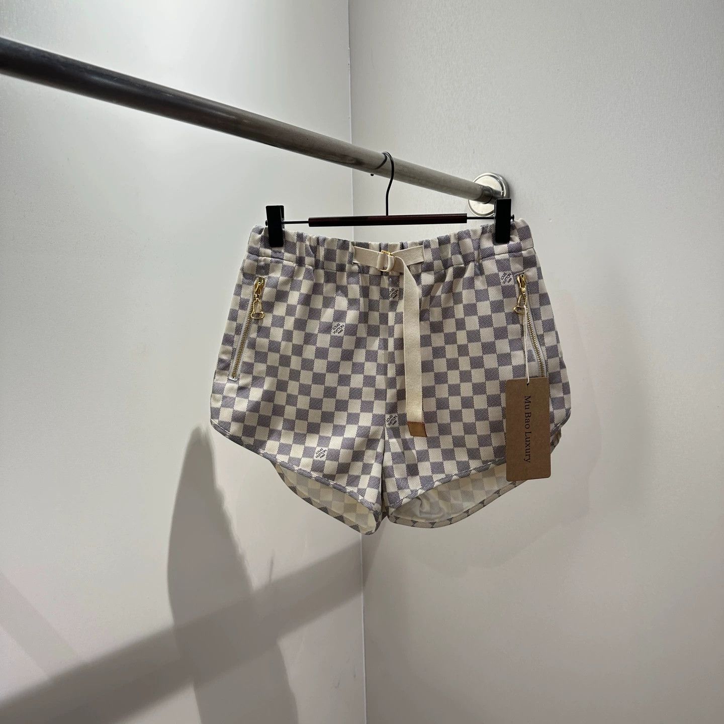 Louis Vuitton LV may303 Damier Checkerboard Logo Short Nylon 34 Size 25" / US 0 / IT 36 - 1 Thumbnail