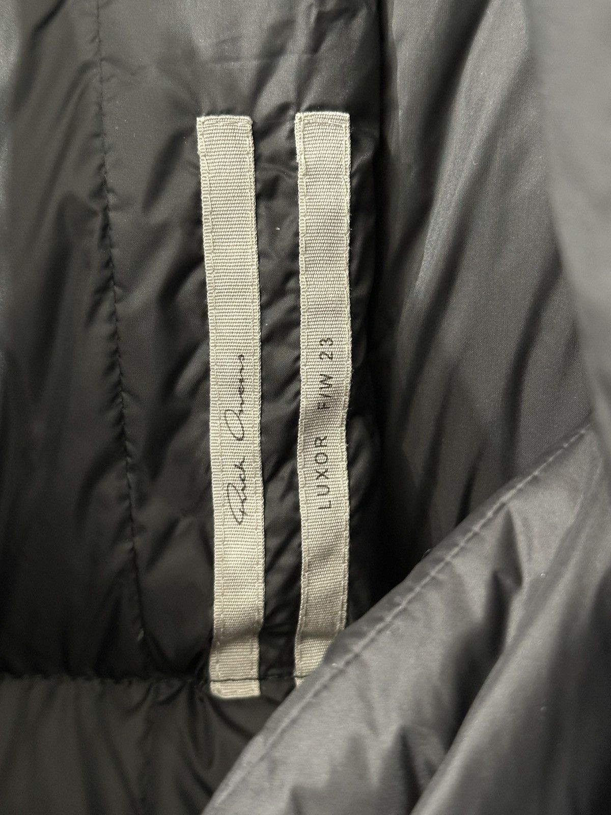 Rick Owens Rick Owens Jumbo Poncho Drella Goose Down Coat Black Size 56 Size US XL / EU 56 / 4 - 4 Thumbnail