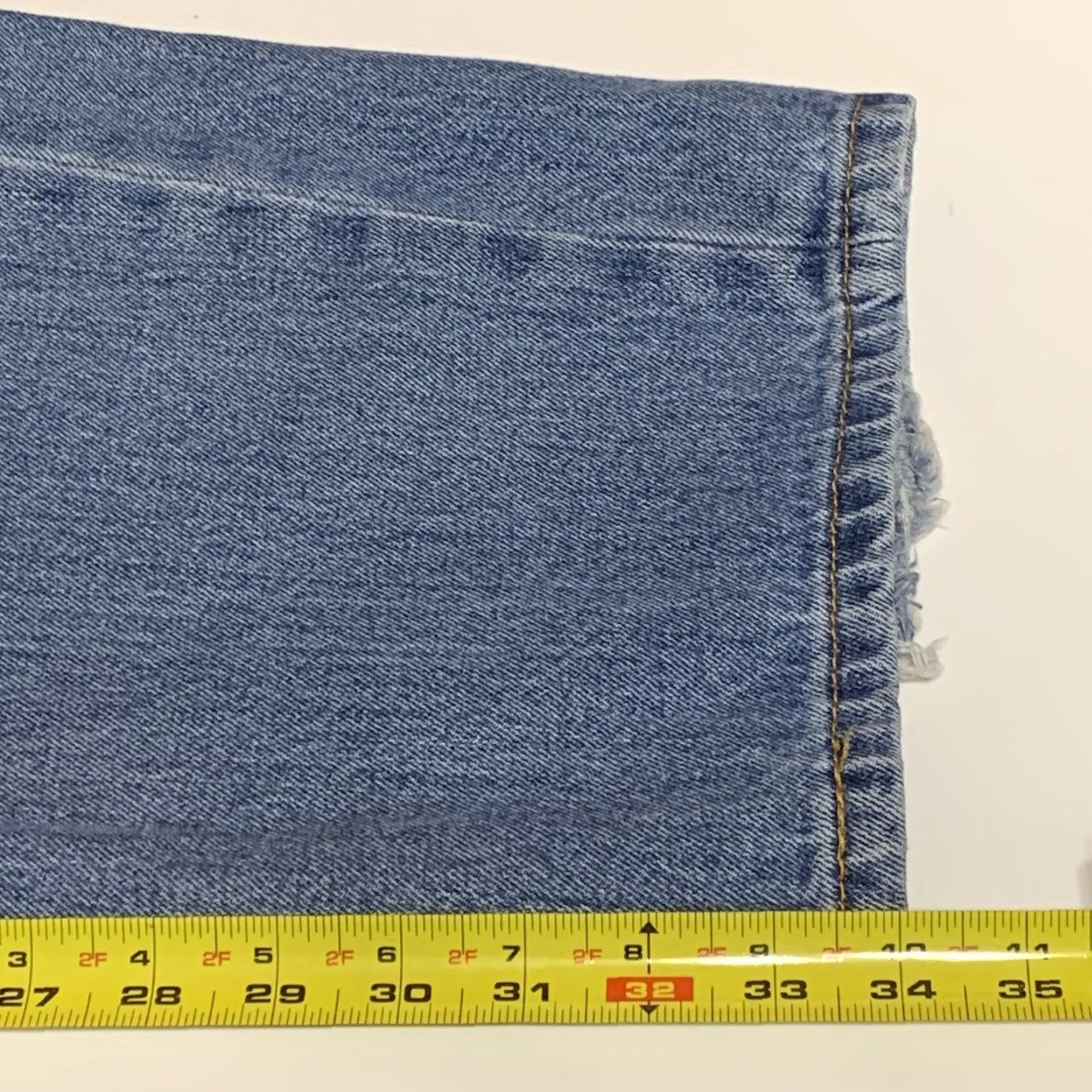 Levi's VINTAGE Levi's 550 Jeans Distressed Relaxed Fit Men 40x32 Straight Denim Cotton Blue 550 Series Mens Jeans Size US 40 / EU 56 - 6 Thumbnail