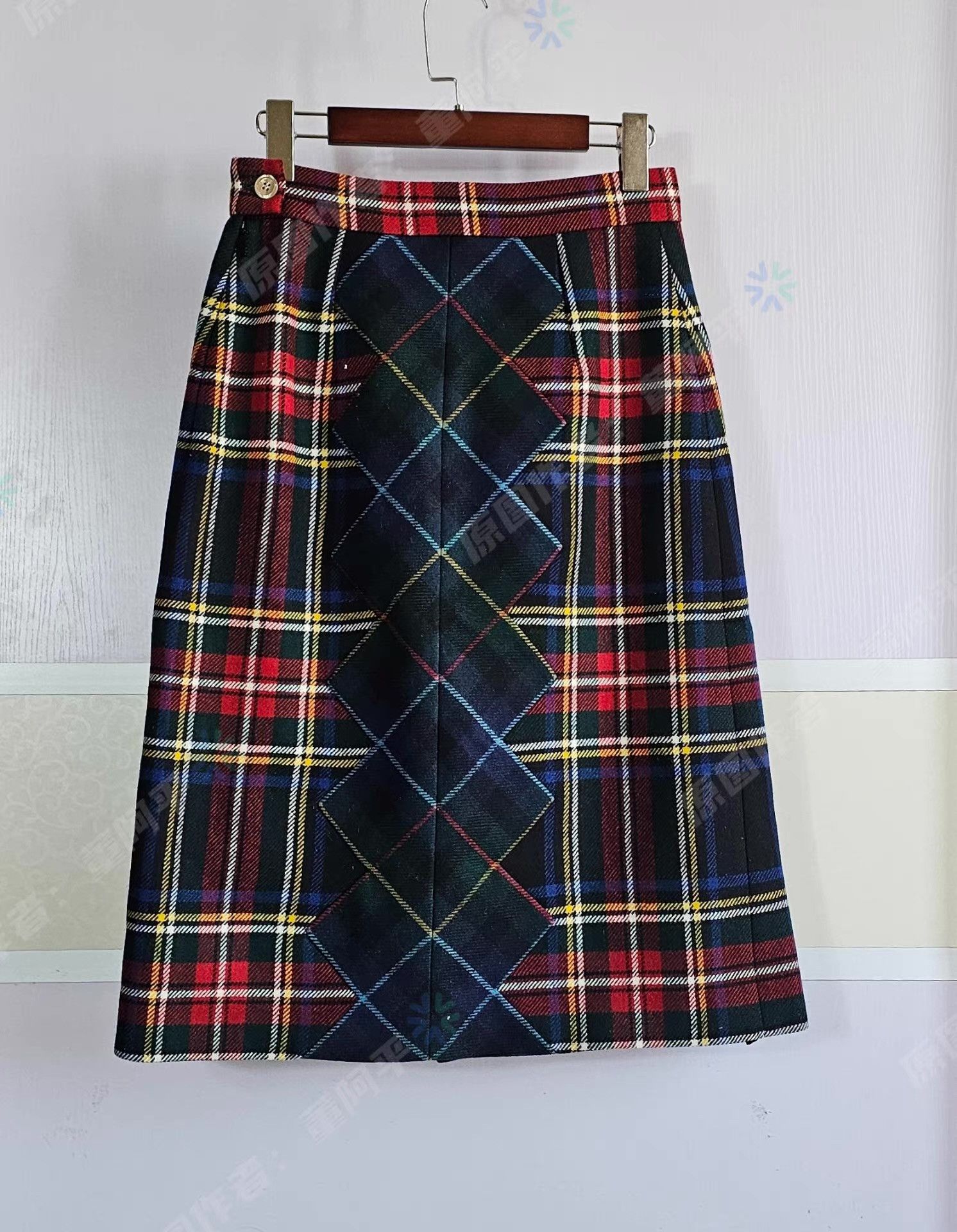 Gucci Gucci Scottish Check Skirt Q4 Size 32" / US 10 / IT 46 - 2 Thumbnail
