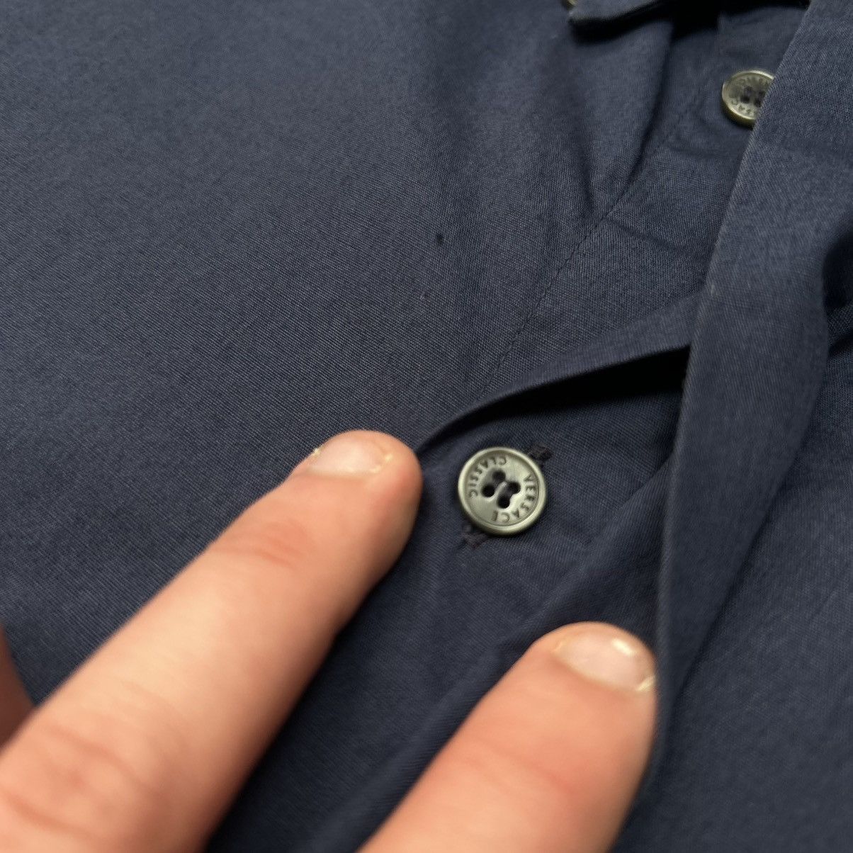 Versace Luxury Versace Classic small logo vintage button shirt Size US L / EU 52-54 / 3 - 5 Thumbnail