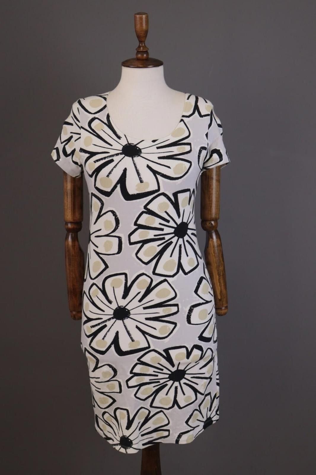 Marimekko Marimekko Mika Piirainen Gray Floral A-Line Shift Dress Size M / US 6-8 / IT 42-44 - 1 Thumbnail