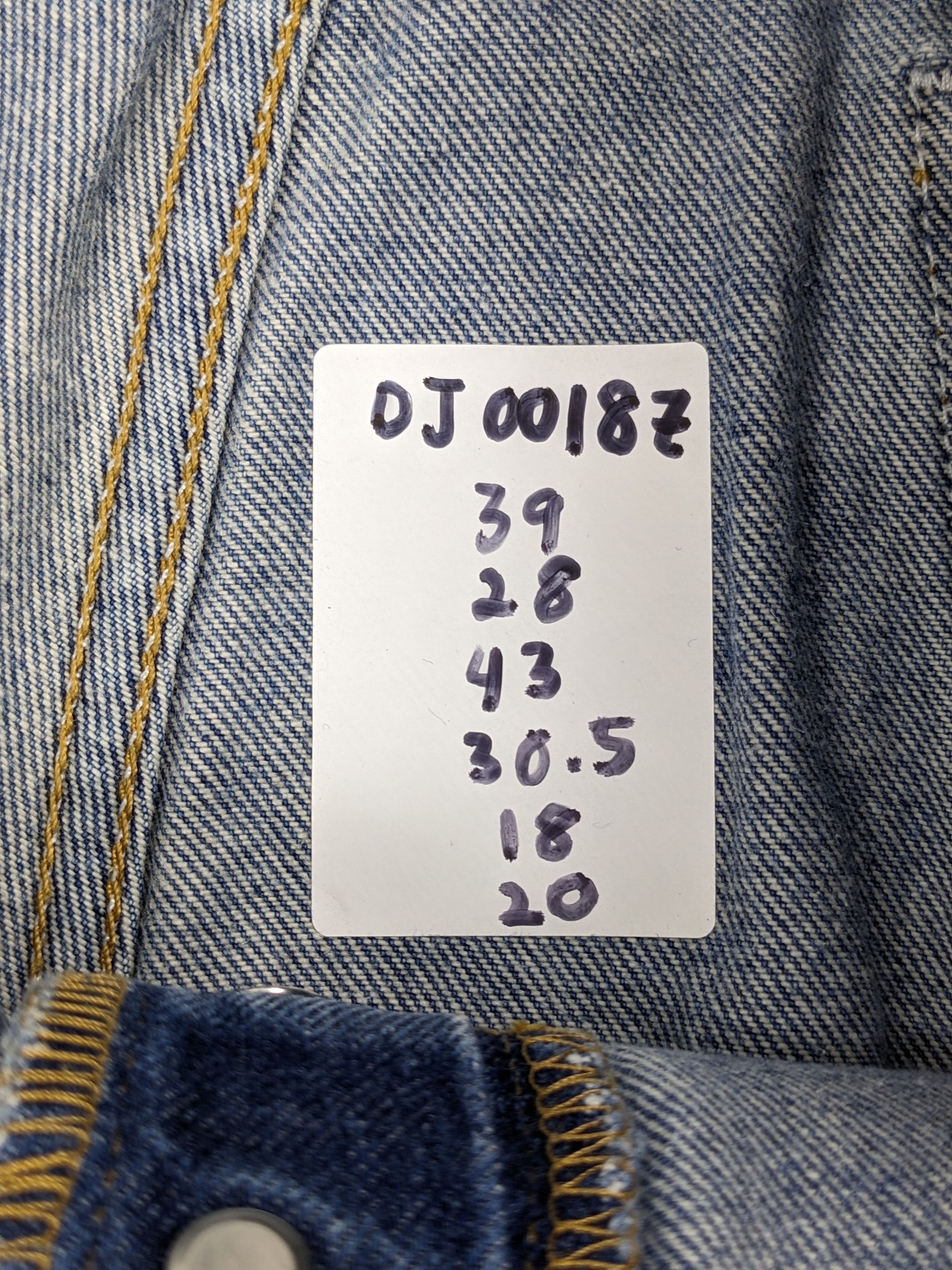 Levi's × Vintage Vintage Levi's 501 Faded Blue Denim DJ0018Z Size US 39 - 18 Thumbnail