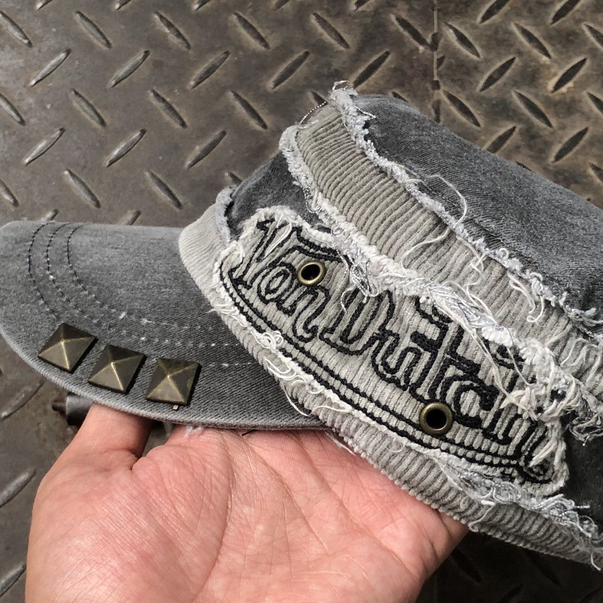 Von Dutch Vondutch Distressed Hat Grunge Gothic Limited Edition Size ONE SIZE - 3 Thumbnail