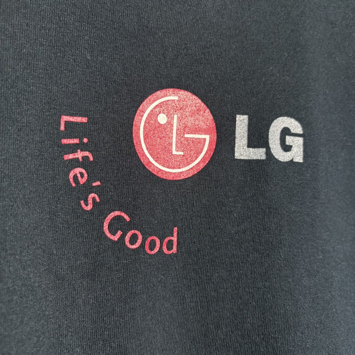 Vintage Vintage Get My Steamy LG Washing Machine Graphic T-Shirt Size US L / EU 52-54 / 3 - 8 Thumbnail
