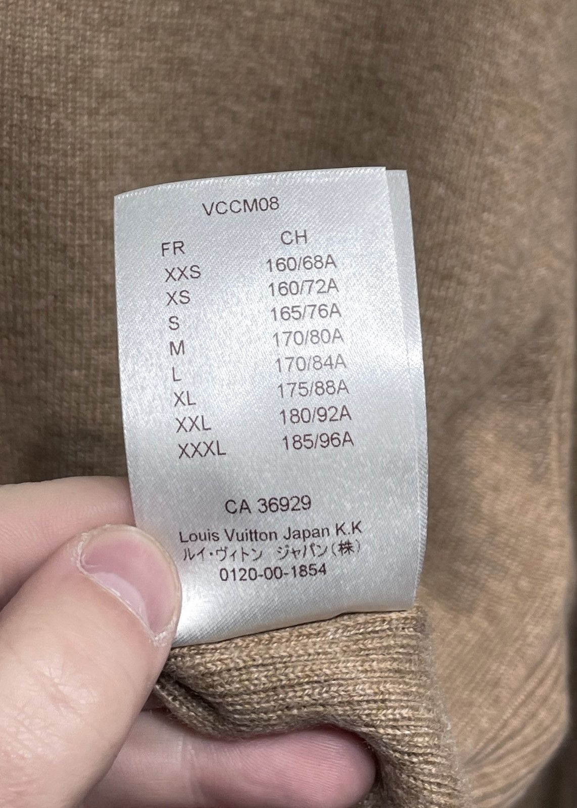 Louis Vuitton Louis Vuitton Camel Cashmere V-neck Sweater Size US L / EU 52-54 / 3 - 8 Thumbnail