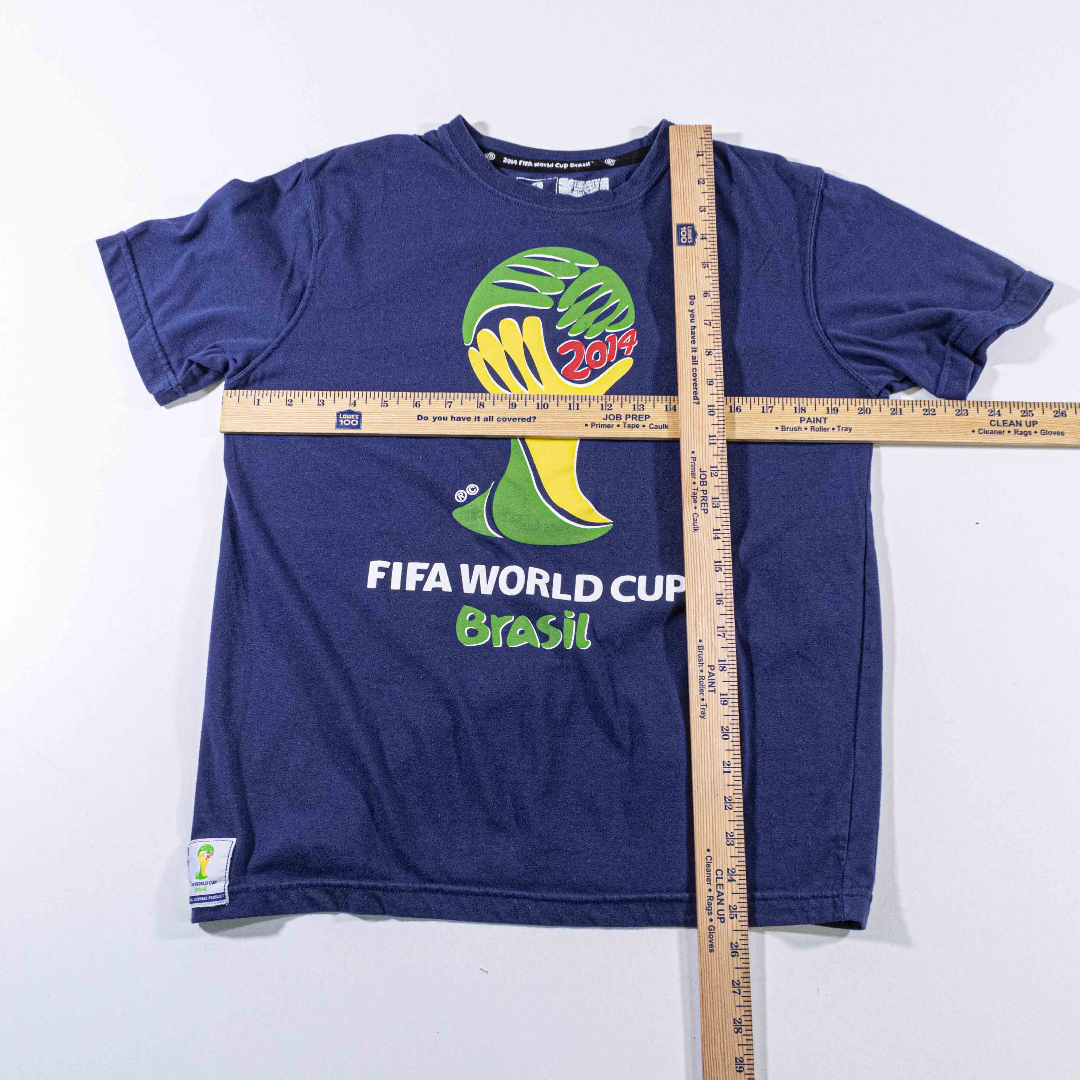 Vintage Official 2014 FIFA World Cup Brazil T-Shirt Soccer Graphic Size US M / EU 48-50 / 2 - 3 Thumbnail