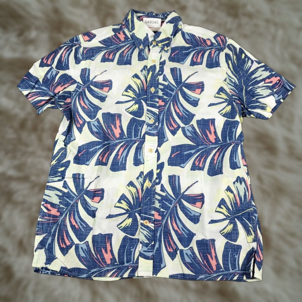 Tommy Hilfiger Tommy Hilfiger Shirt Size Small Blue Tropical Casual Button Up Short Sleeve Mens Size US S / EU 44-46 / 1 - 1 Thumbnail