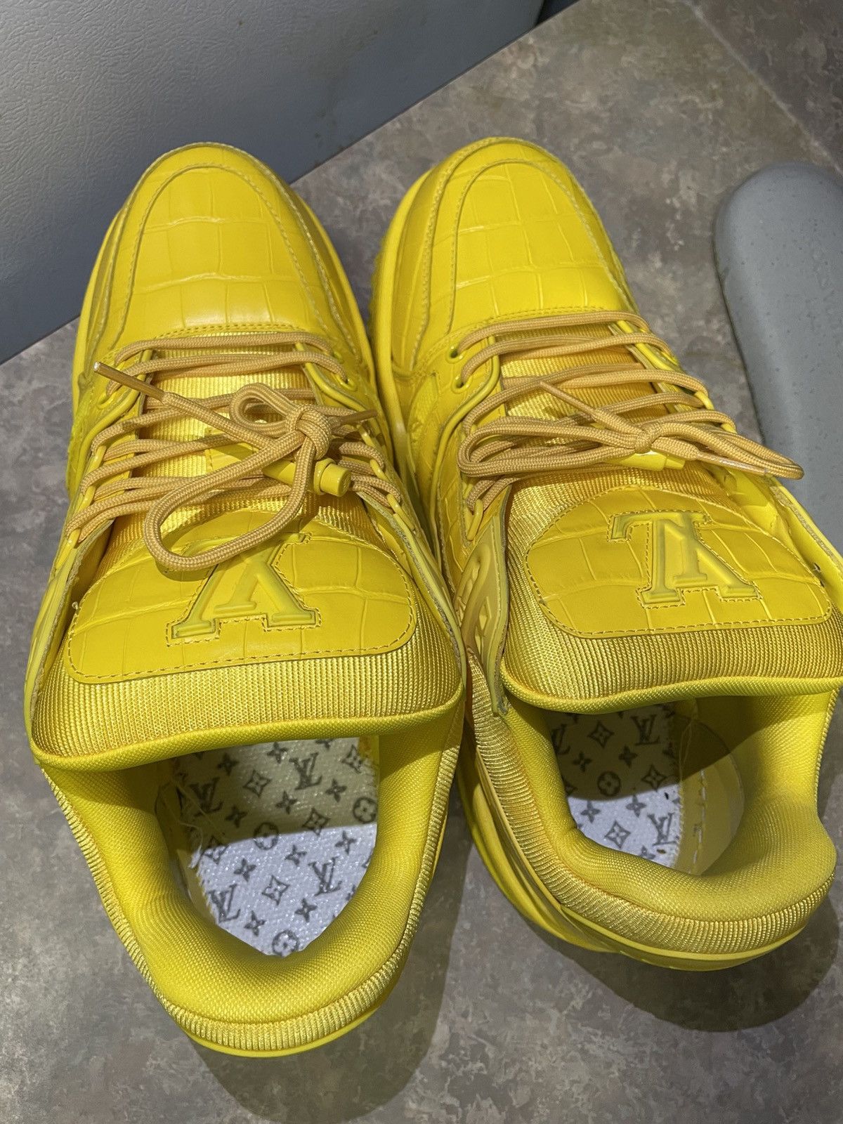 Louis Vuitton LV trainer maxi sneakers Size US 11 / EU 44 - 4 Thumbnail