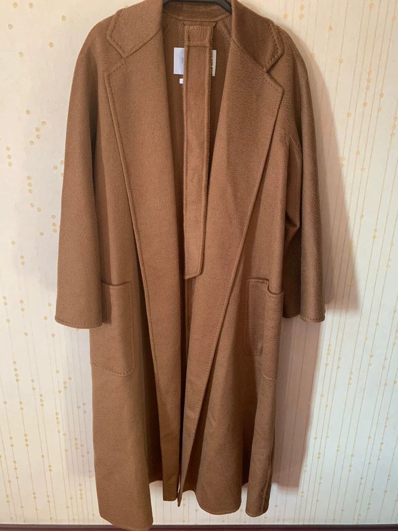 Max Mara Max Mara At the age of thirty, Gu Jia has the same style. Size M / US 6-8 / IT 42-44 - 1 Thumbnail