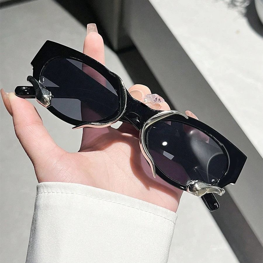 Vintage Retro Venom Small Frame Sunglasses Size ONE SIZE - 1 Thumbnail