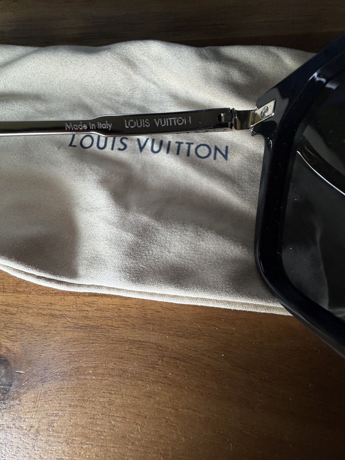Louis Vuitton Louis Vuitton Rise Square Sunglasses (W) - Black Size ONE SIZE - 5 Thumbnail