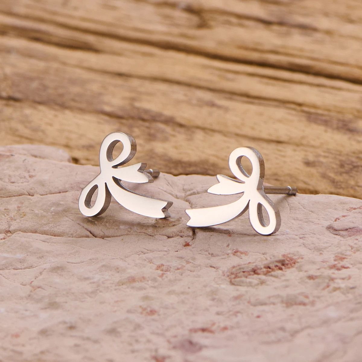 Jewelry Romantic Bow Mini Stud Earrings Charm Earring Gift Size ONE SIZE - 1 Preview