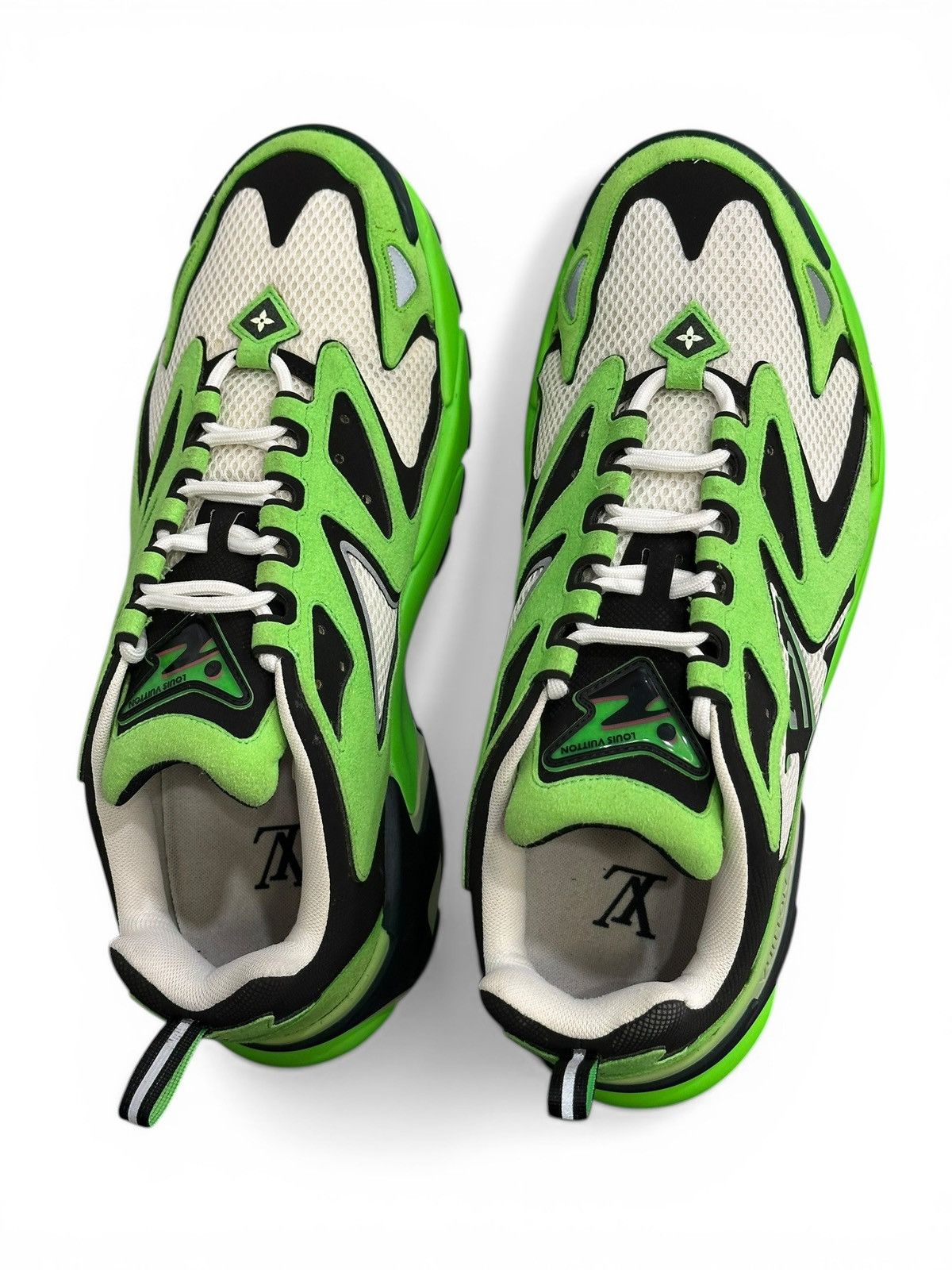 Louis Vuitton LV Runner Tatic White & Green Sneakers Size 8LV (9.5US) Size US 9.5 / EU 42-43 - 8 Thumbnail