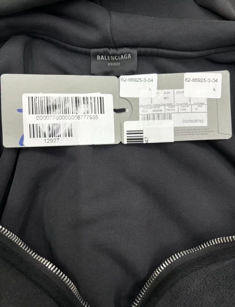 Balenciaga Balenciaga Unisex drop-shoulder hooded long-sleeved sweats Size US M / EU 48-50 / 2 - 5 Thumbnail