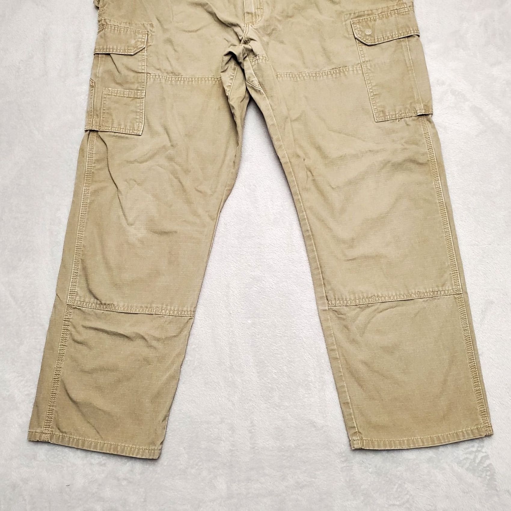 Wrangler Wrangler Pants Mens 42x32 Green Riggs Workwear Carpenter Cargo Ripstop Canvas 5-Pocket Utility Belt Loops Size US 42 / EU 58 - 2 Thumbnail