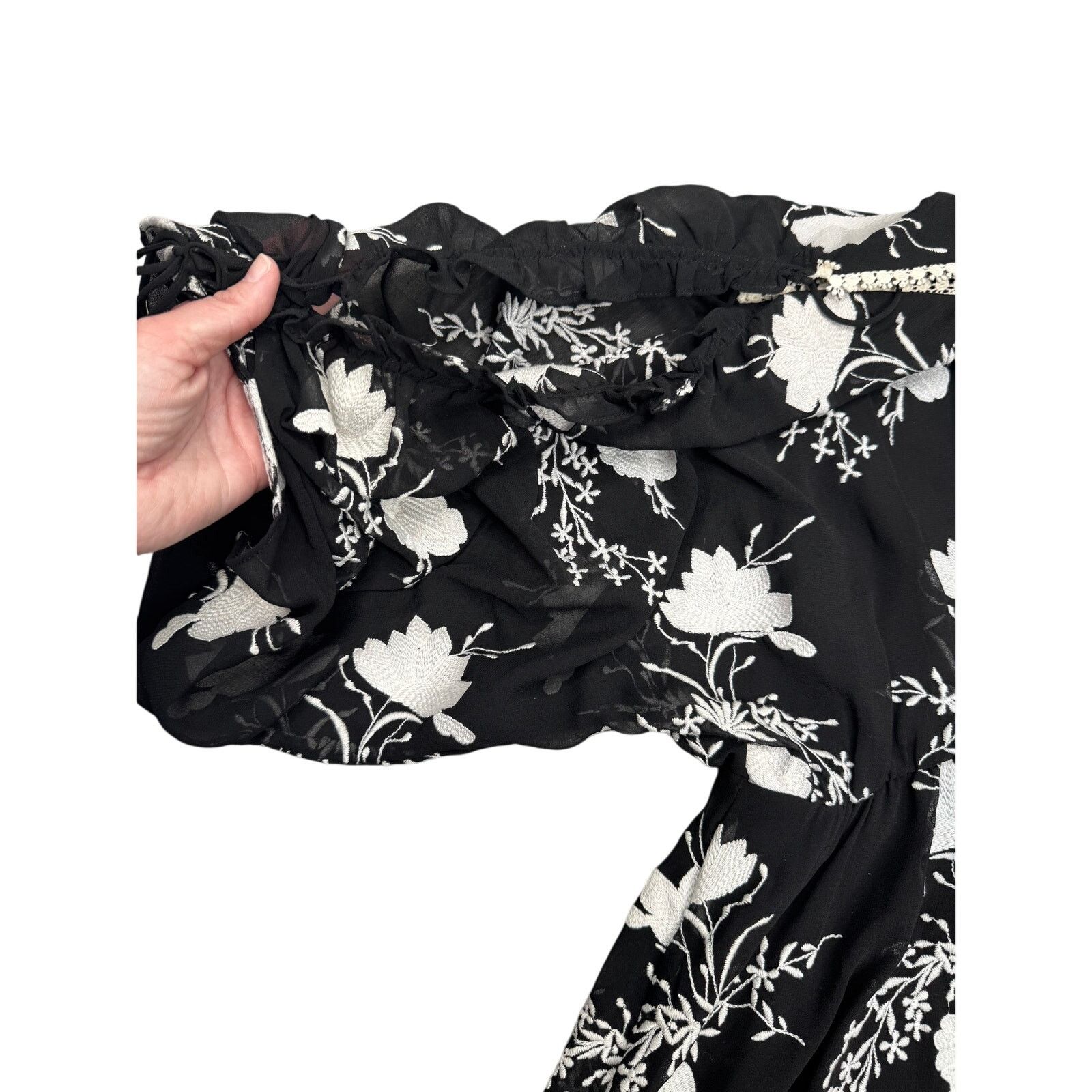 Alice + Olivia Alice and Olivia Holden Embroidered Cold-Shoulder Dress Size L / US 10 / IT 46 - 5 Thumbnail