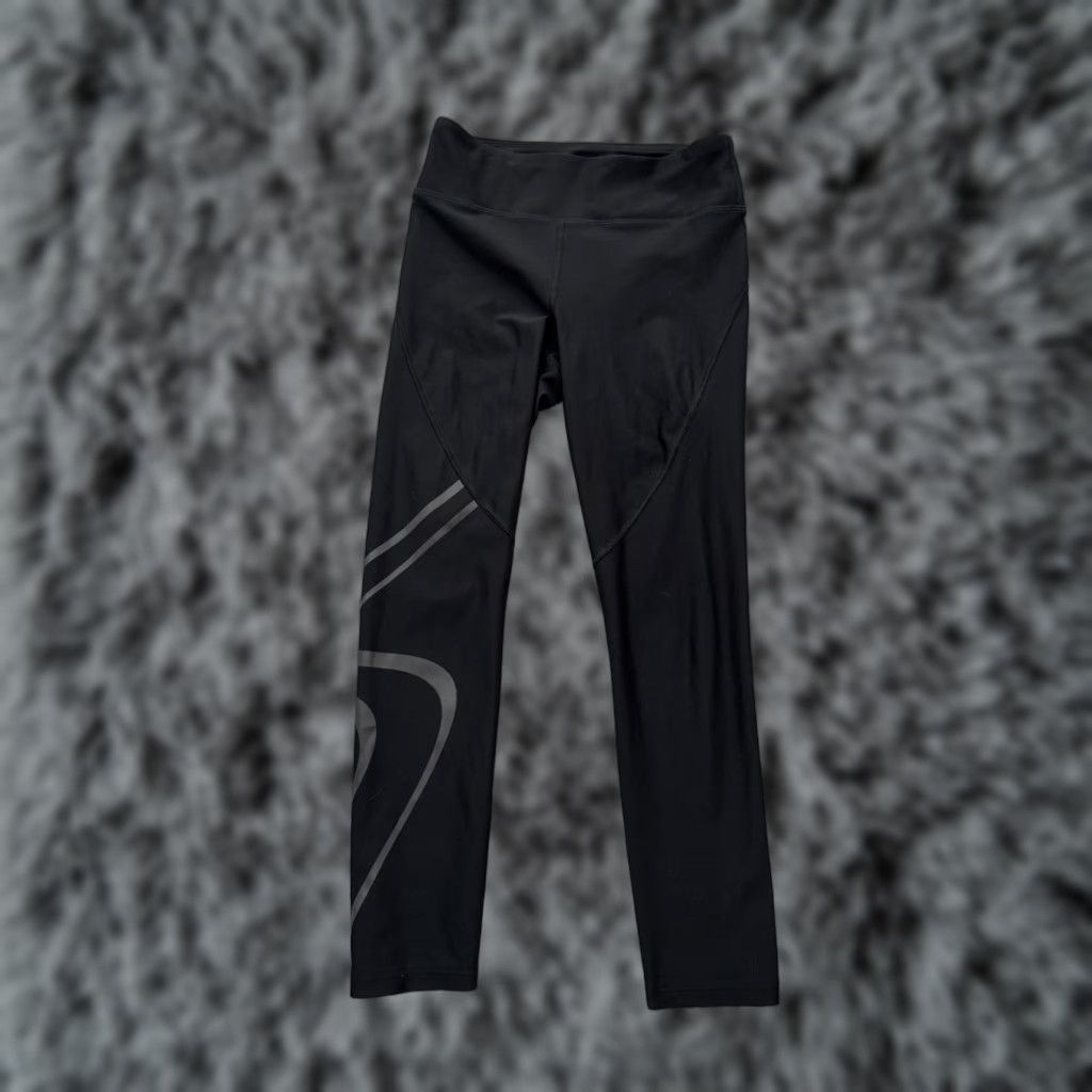 Under Armour Under Armour Leggings Women Small Compression HeatGear Athletic Gorpcore Activewear Polyester Spandex Black Size 28" / US 6 / IT 42 - 1 Thumbnail