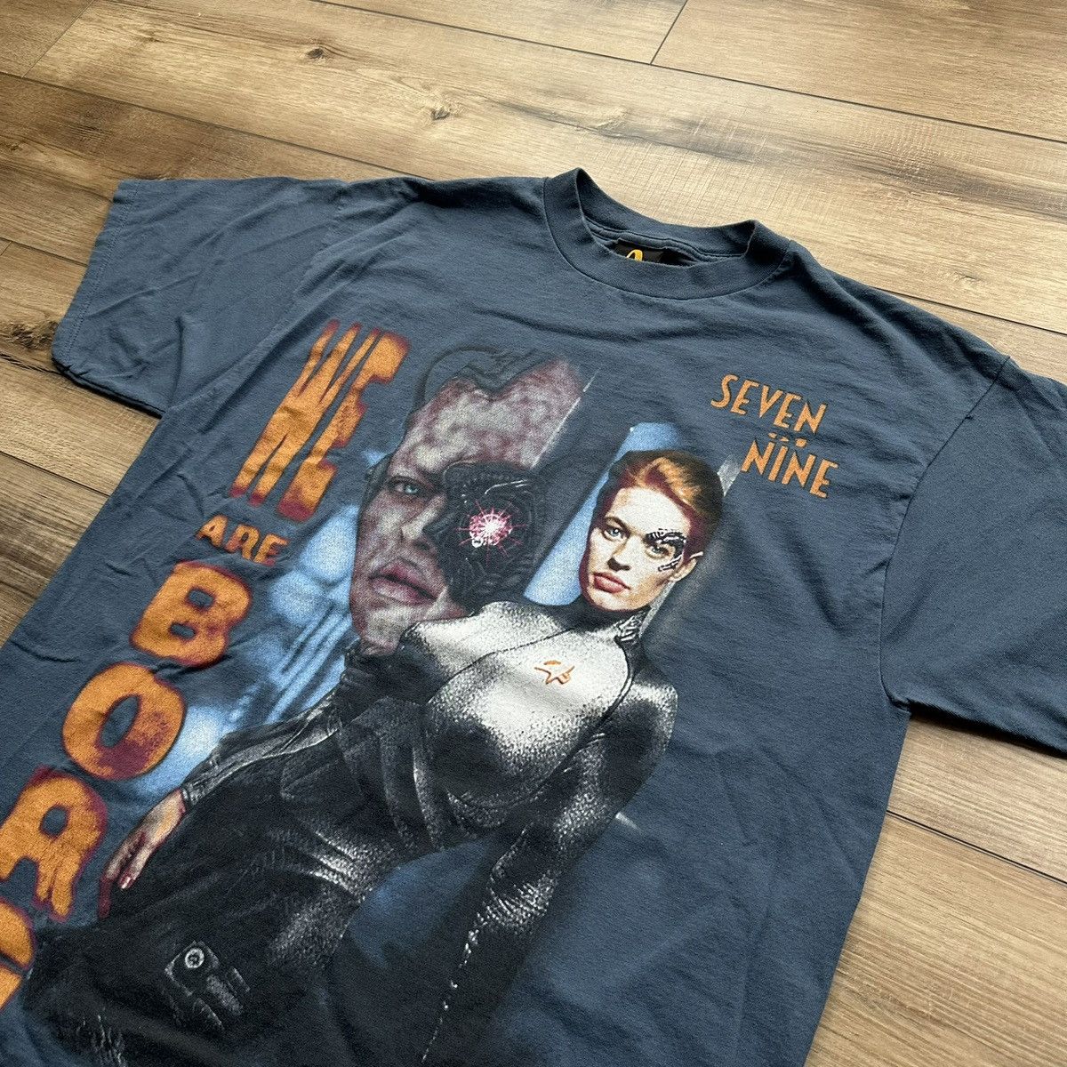Other Vintage 1997 Star Trek “We Are Borg” Seven of Nine Tee Size US XL / EU 56 / 4 - 4 Thumbnail