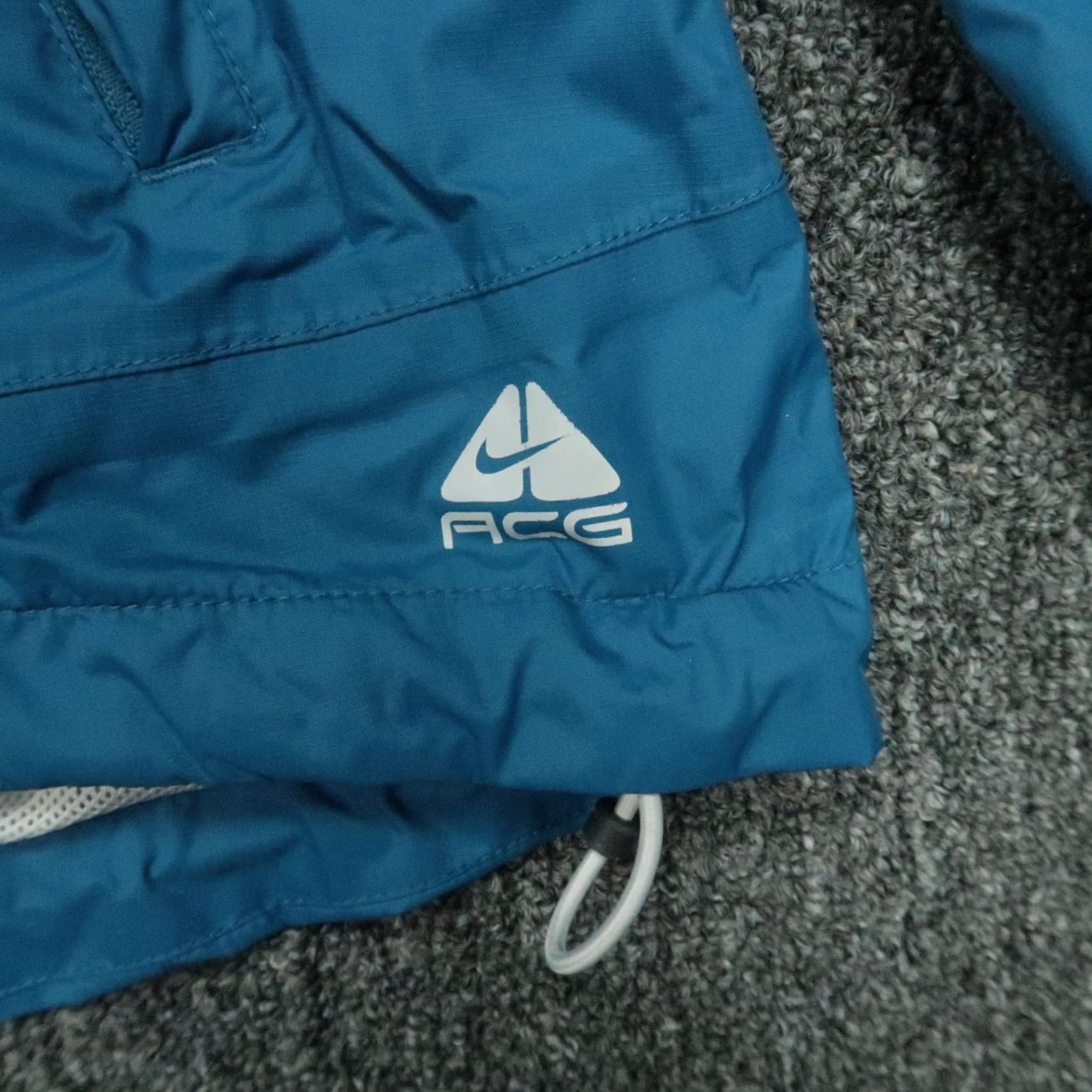 Nike Nike Jacket Womens L Blue Full Zip Hooded Pockets Storm ACG Waterproof Windbreaker, Nylon, Regular fit, 90s? Size L / US 10 / IT 46 - 4 Thumbnail