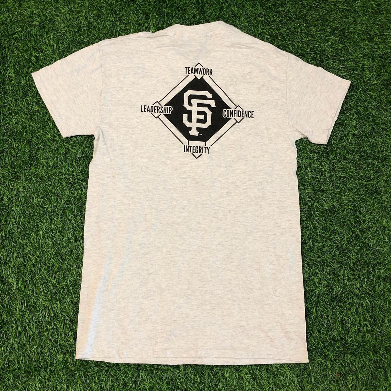 Gildan Men’s Grey SF Junior Giants Graphic Baseball Tee Size US S / EU 44-46 / 1 - 2 Thumbnail