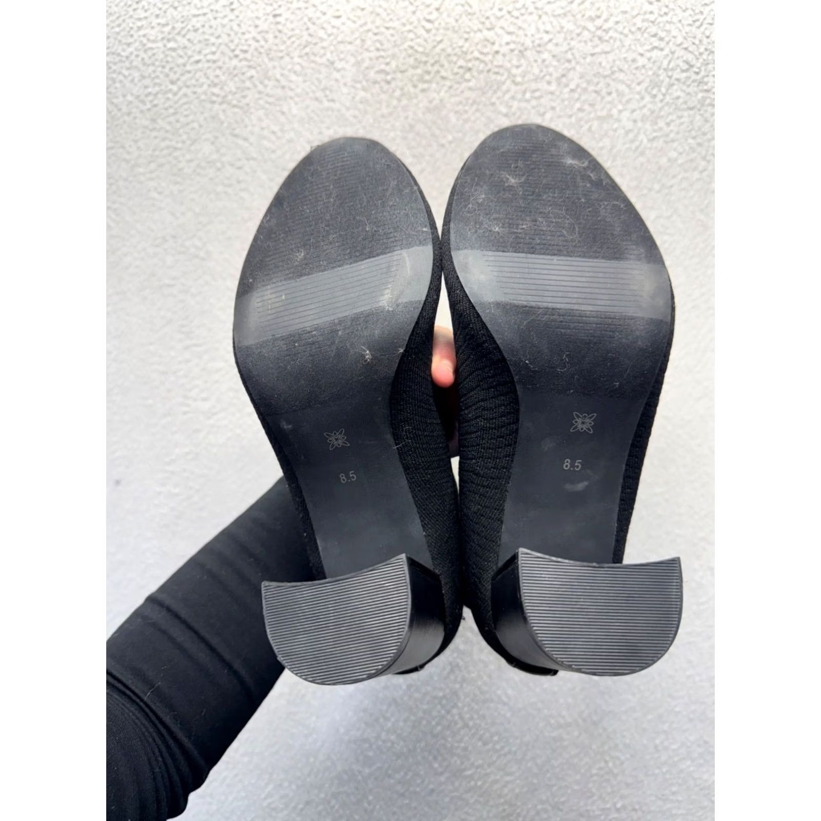 BCBGeneration BCBGeneration Black Knit Ankle Boots Block Heels Size 8.5 Womens Size US 9 / IT 39 - 4 Thumbnail