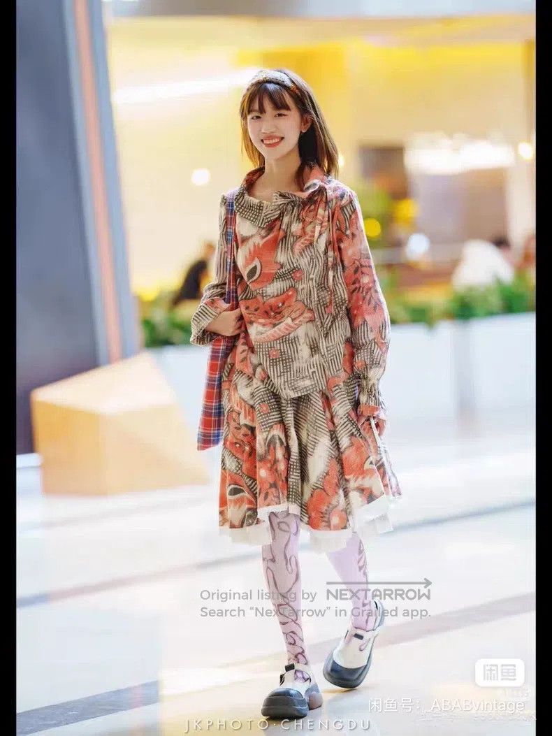 Vivienne Westwood Vivienne Westwood Vintage floral graffiti draped dress Size S / US 4 / IT 40 - 2 Thumbnail