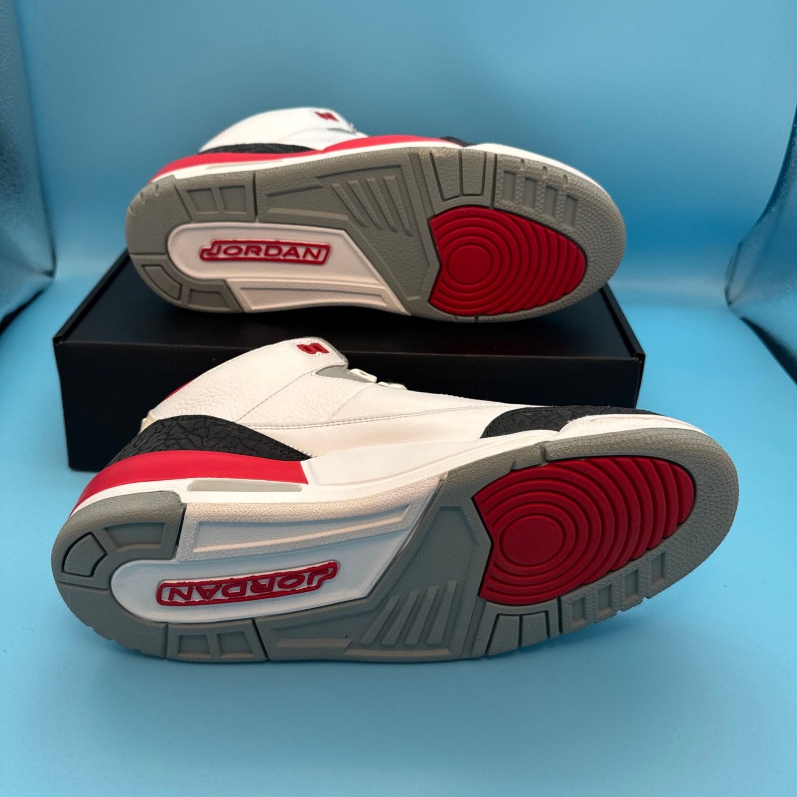 Jordan Brand × Nike Air Jordan 3 Retro 2007 "Fire Red" m8.5 w10 Size US 8.5 / EU 41-42 - 7 Thumbnail