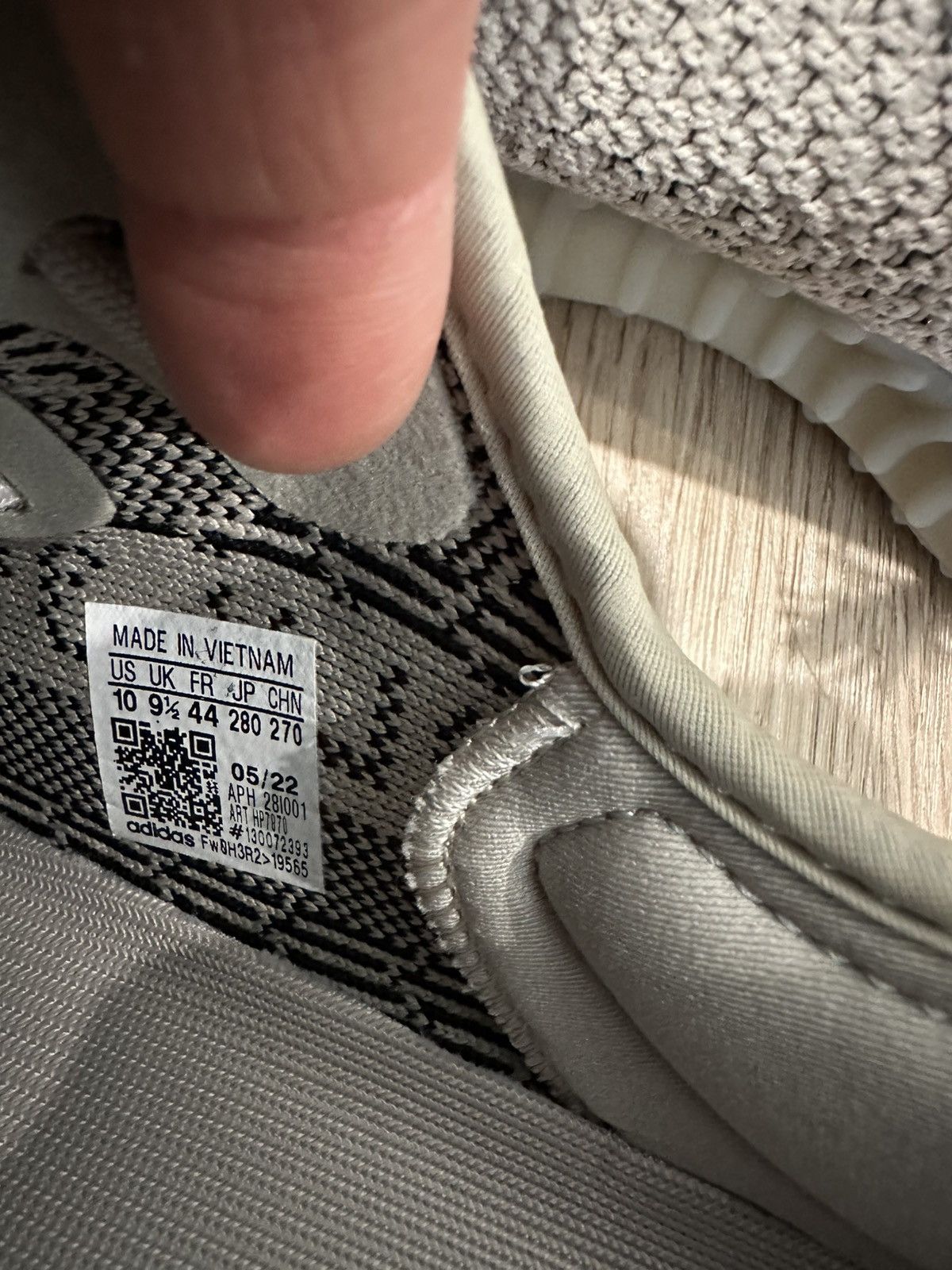 Adidas × Yeezy Yeezys Size US 10 / EU 43 - 10 Thumbnail