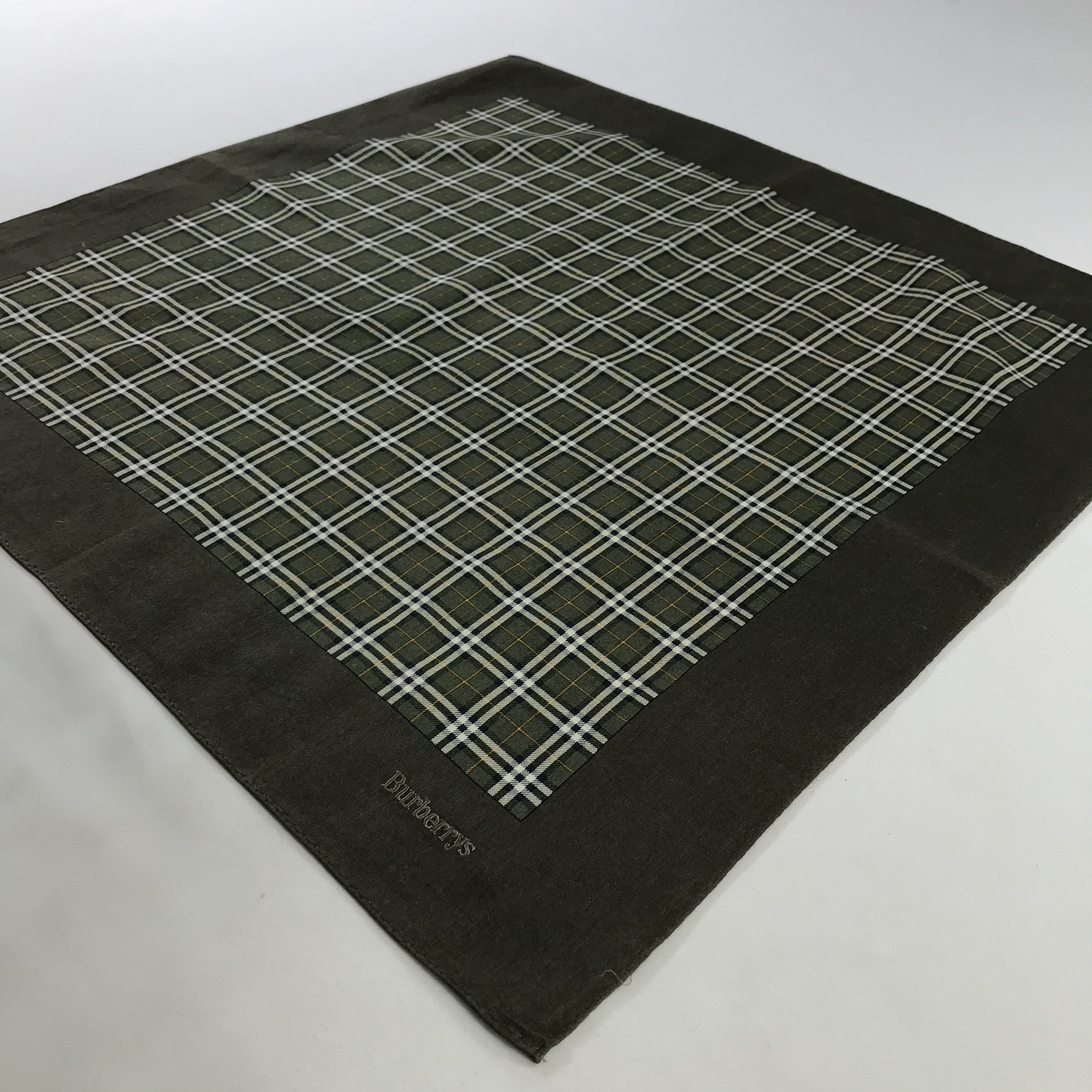 Burberry × Vintage Burberry Bandana / Handkerchief / Neckerchief - S1040 Size ONE SIZE - 2 Thumbnail