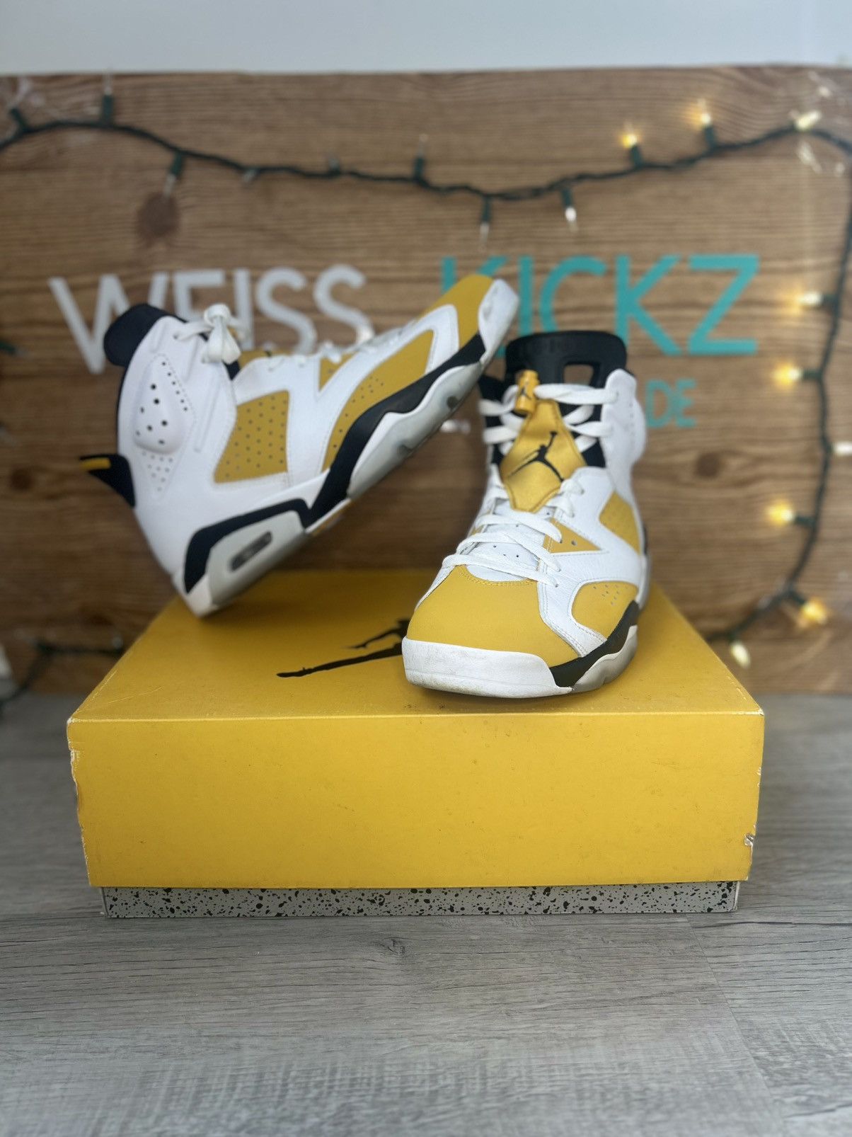 Jordan 6 yellow orchre