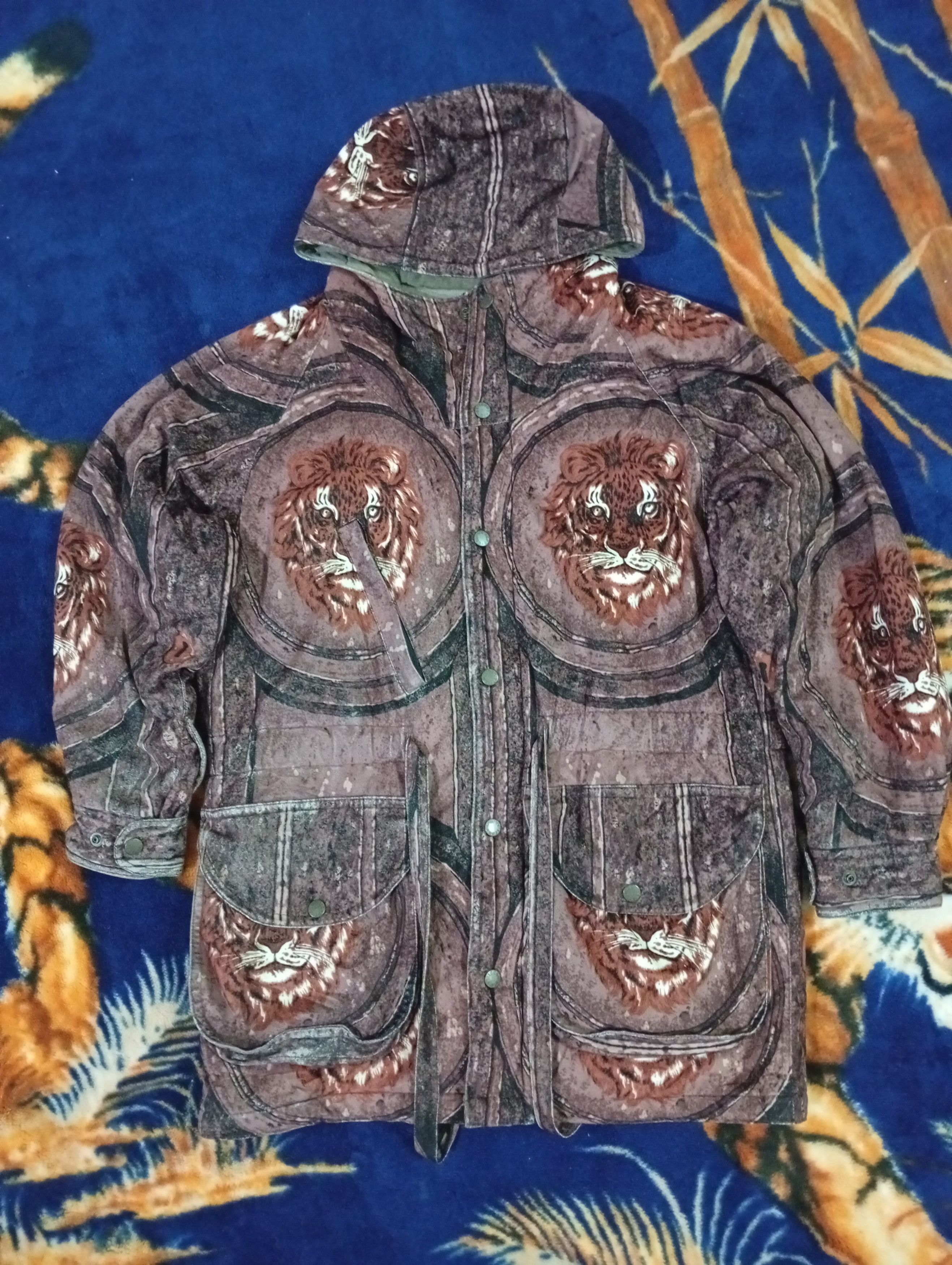 Beauty Beast VINTAGE LA MODA GOJI LION Size US L / EU 52-54 / 3 - 3 Thumbnail
