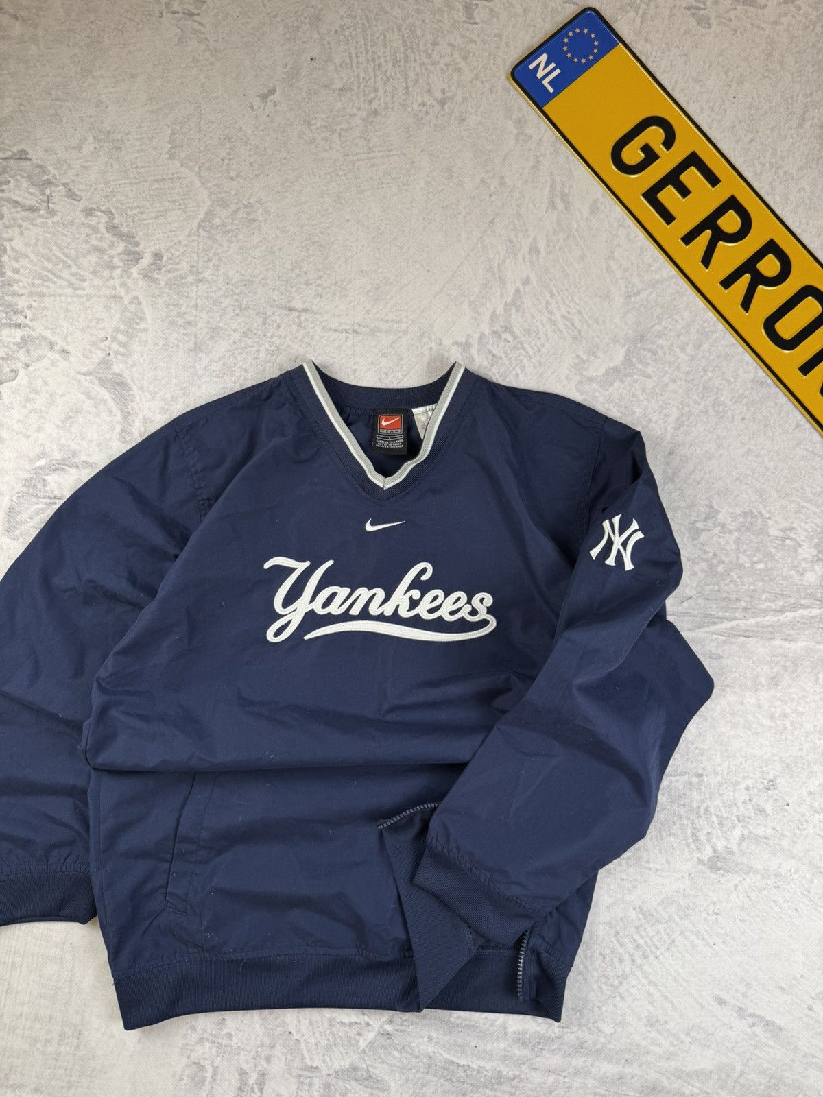Nike × Vintage NIKE NYLON YANKEES VINTAGE CENTER LOGO SWEATSHIRT Size US S / EU 44-46 / 1 - 4 Thumbnail