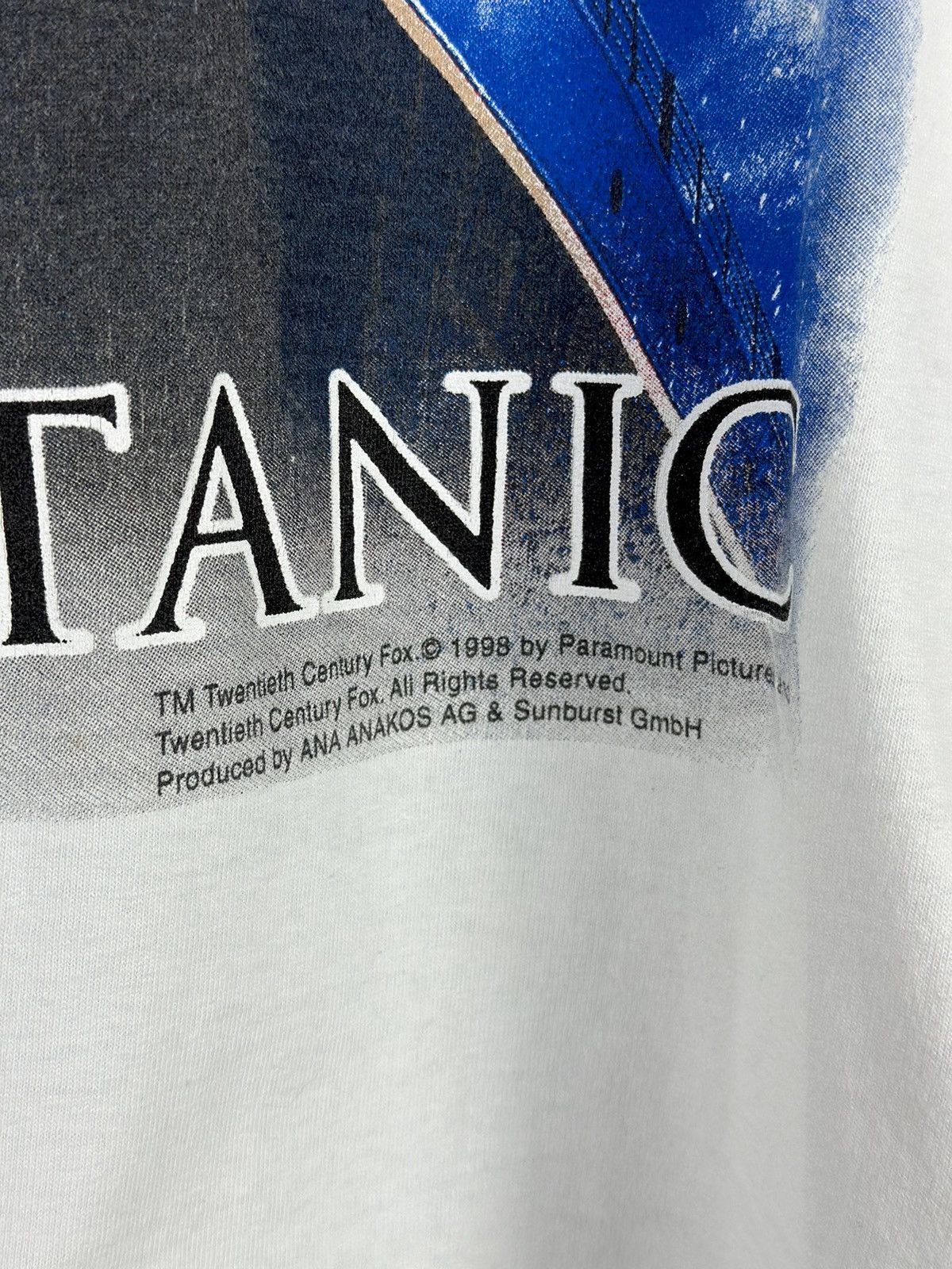 Hanes Vintage White Titanic Movie T-shirt 1998 - M - 90s Size US M / EU 48-50 / 2 - 4 Thumbnail