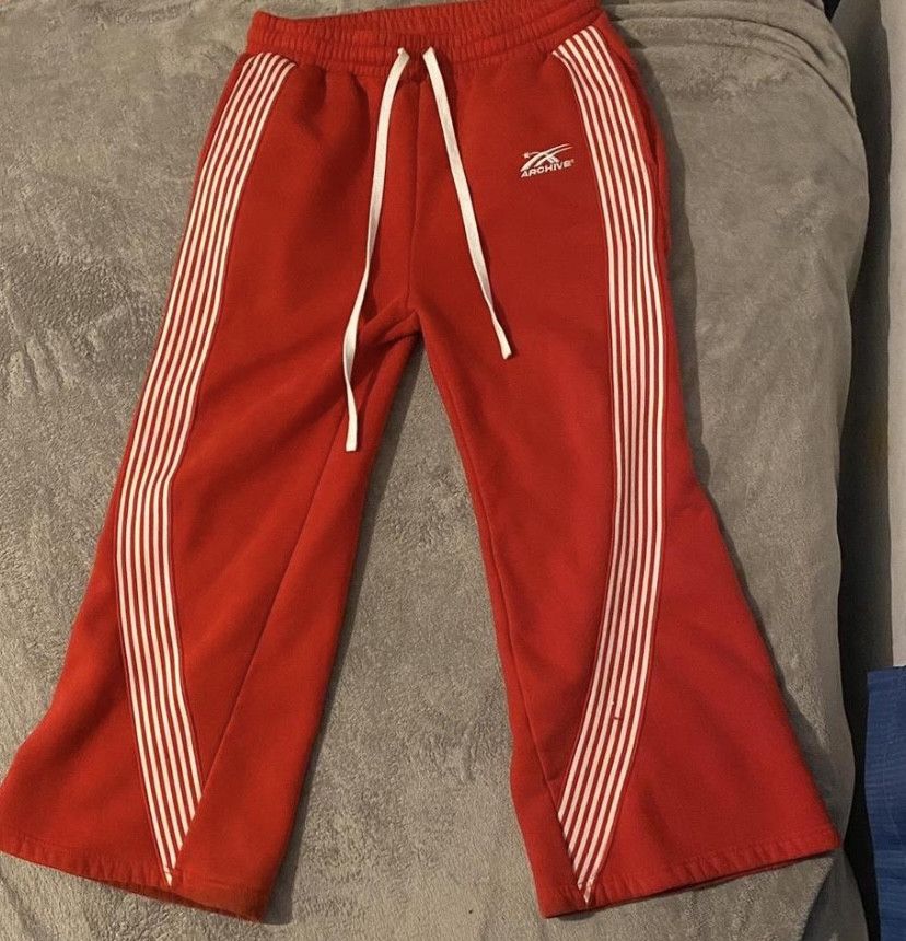 HYPEDEPT ARCHIVE ESSENTIAL WIDELEG BAGGY SWEATPANTS RED Size US 32 / EU 48 - 1 Thumbnail