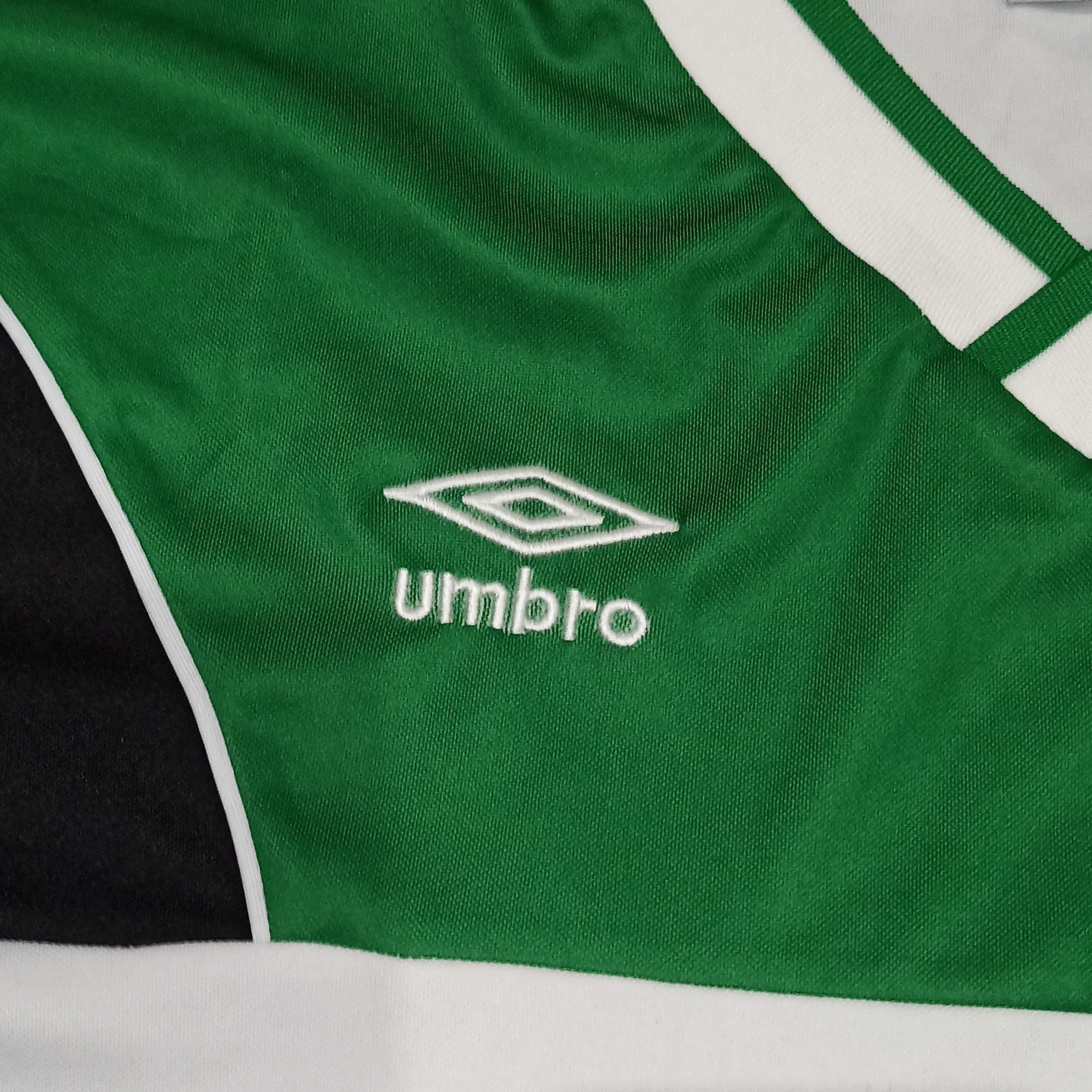 Umbro CELTIC FC 1988 / 89 SOCCER JERSEY FOOTBALL SHIRT UMBRO Size US XL / EU 56 / 4 - 4 Thumbnail