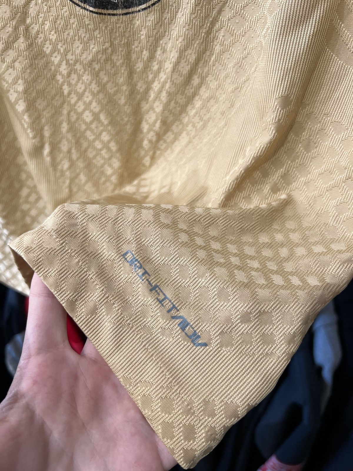 Nike 2022/2023 NIKE CHELSEA #5 SOPHIE INGLE SIGNED MATCH WORN TEE Size US S / EU 44-46 / 1 - 16 Thumbnail