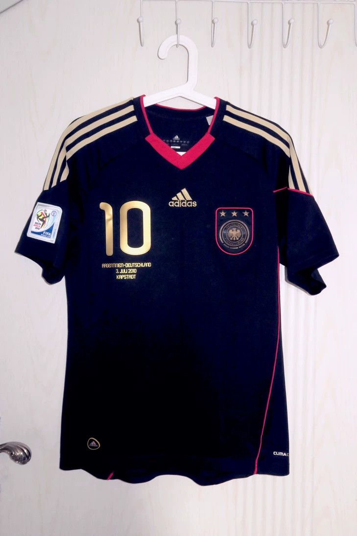 Other 2010 Germany 10 Lukas Podolski Jersey Away Size US M / EU 48-50 / 2 - 2 Thumbnail