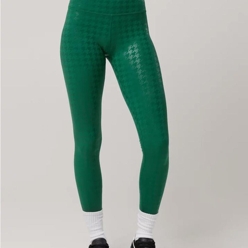 Designer OFFLINE By Aerie The Hugger High Waisted Legging Size 28" / US 6 / IT 42 - 1 Thumbnail