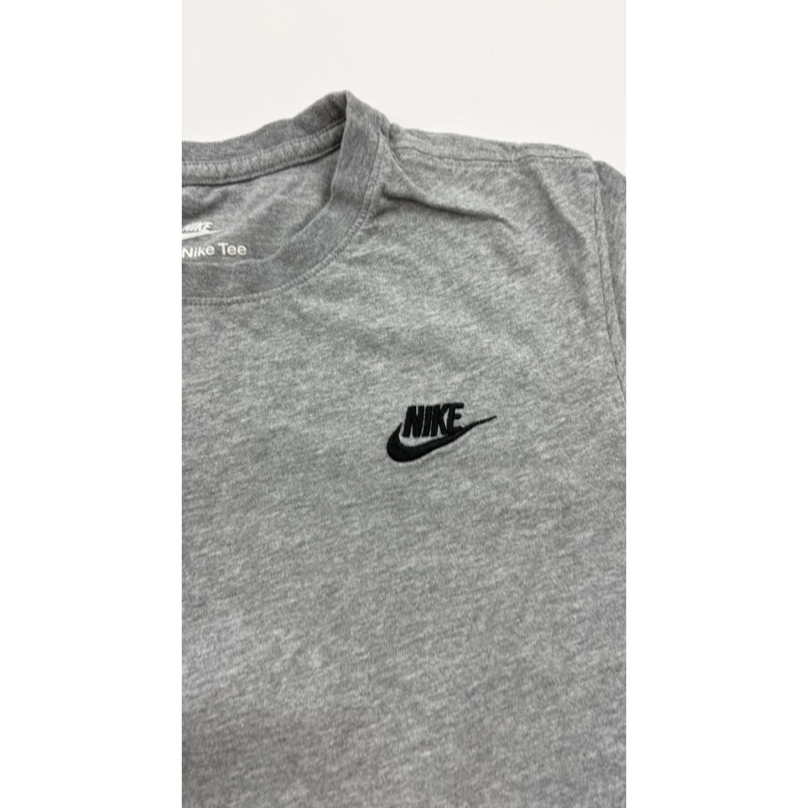 Nike Nike Athletic Shirt Men's Extra Small Gray Swoosh Logo Short Sleeve Crewneck XS Size US XS / EU 42 / 0 - 2 Thumbnail