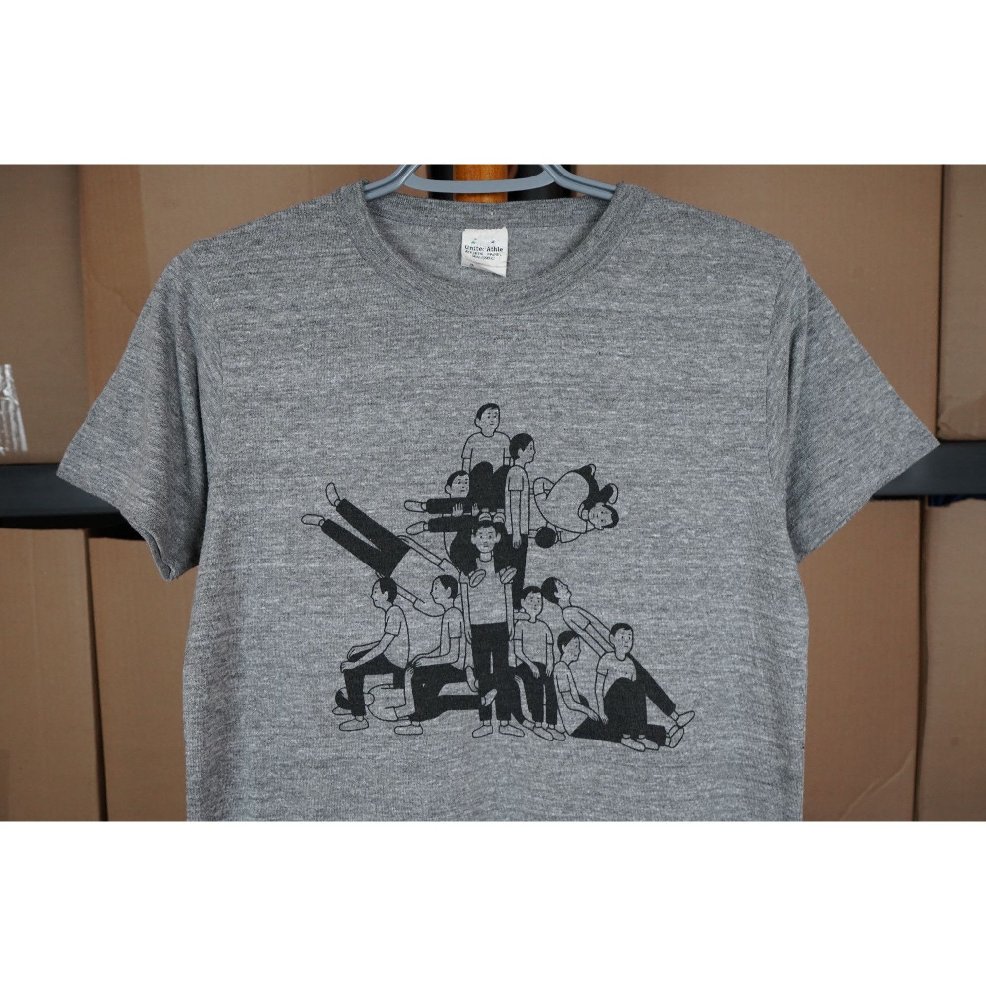 Vintage 90s Odd & Funny Vintage Tshirt Men's S #309 Size US S / EU 44-46 / 1 - 3 Thumbnail