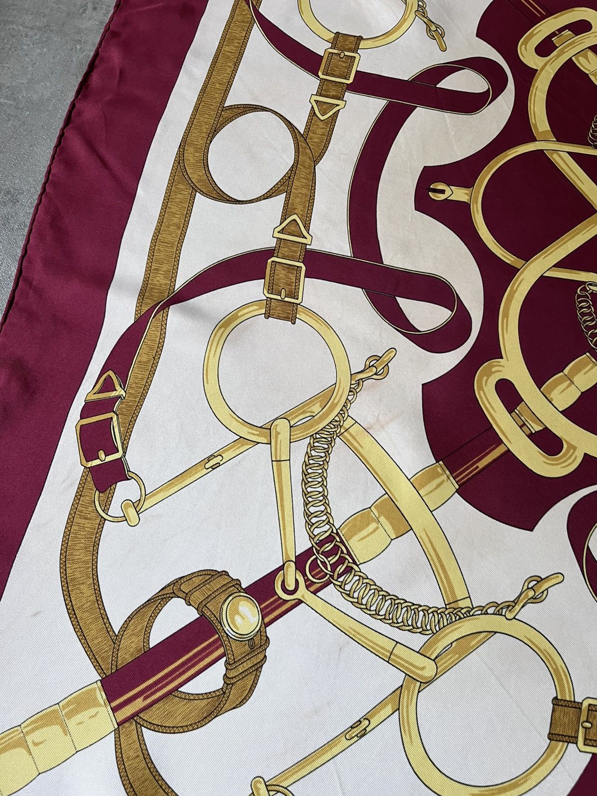 Hermes Hermes ''Eperon d'Or'' silk red scarf Size ONE SIZE - 7 Thumbnail
