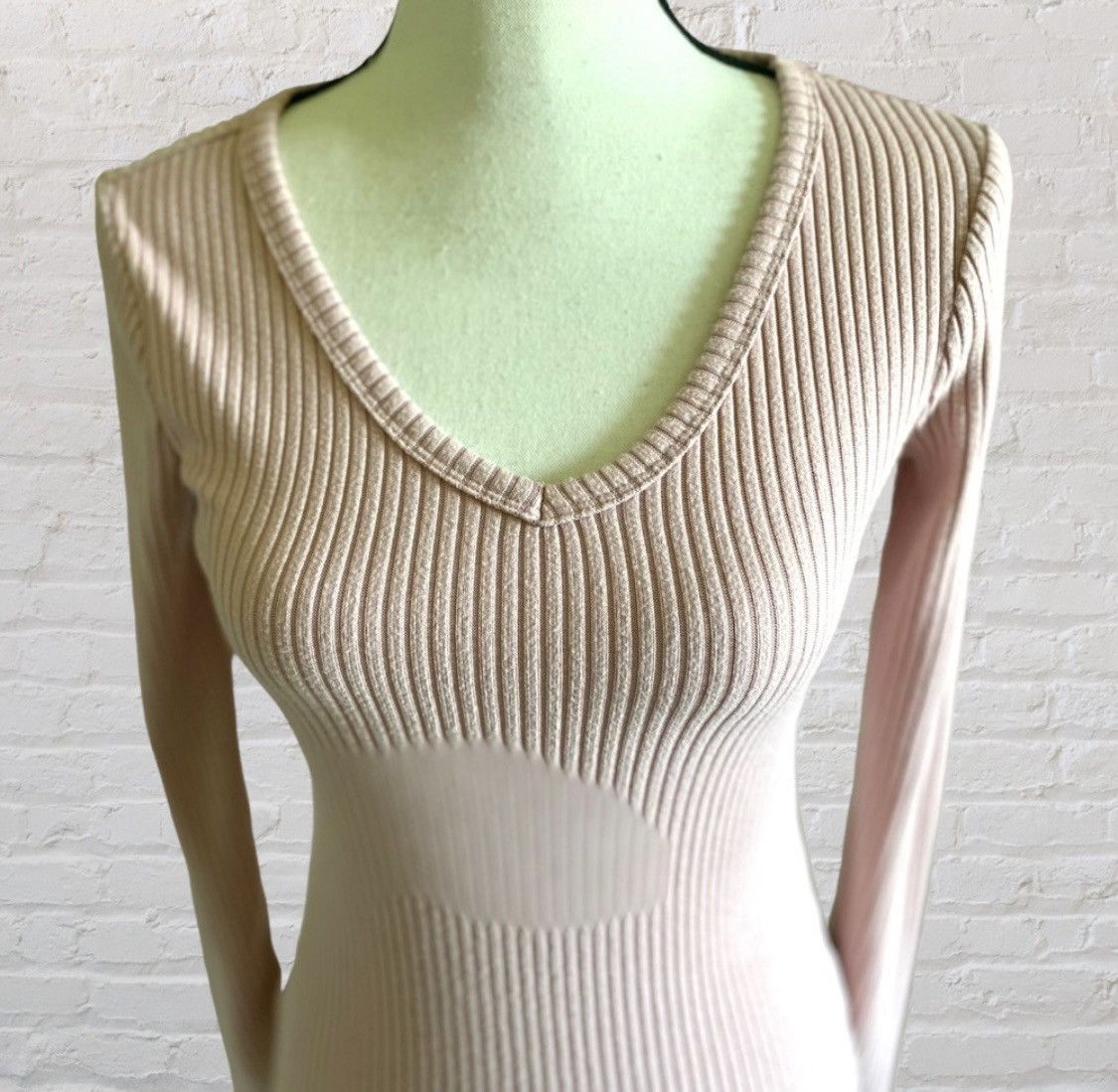 Other PINK LONG SLEEVE PLUNGING V NECK TOP Size S / US 4 / IT 40 - 6 Thumbnail