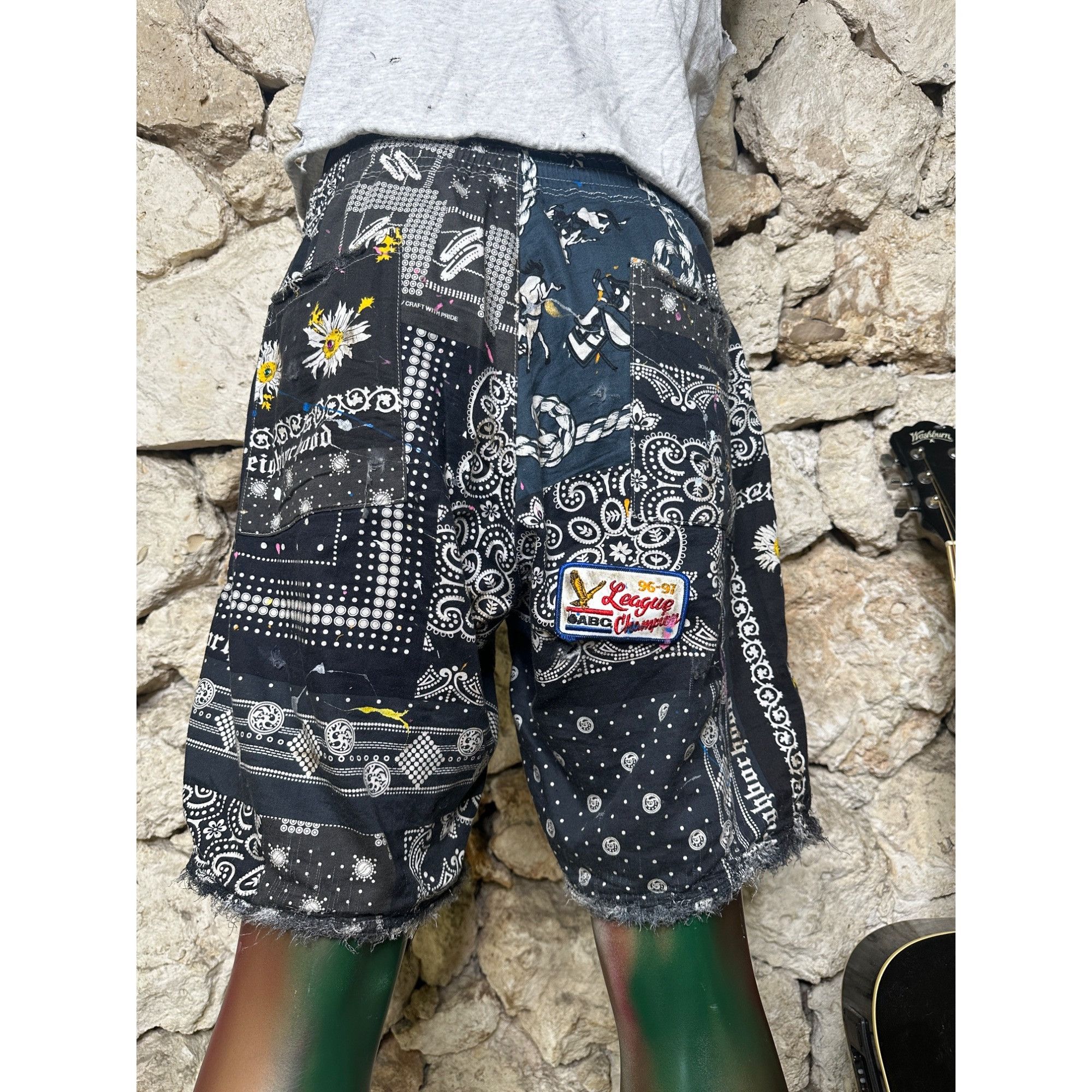 Handmade × Neighborhood DRO Lab Custom 1/1 ART x Neighborhood Bandana Paisley Bermu Size US 35 - 19 Thumbnail