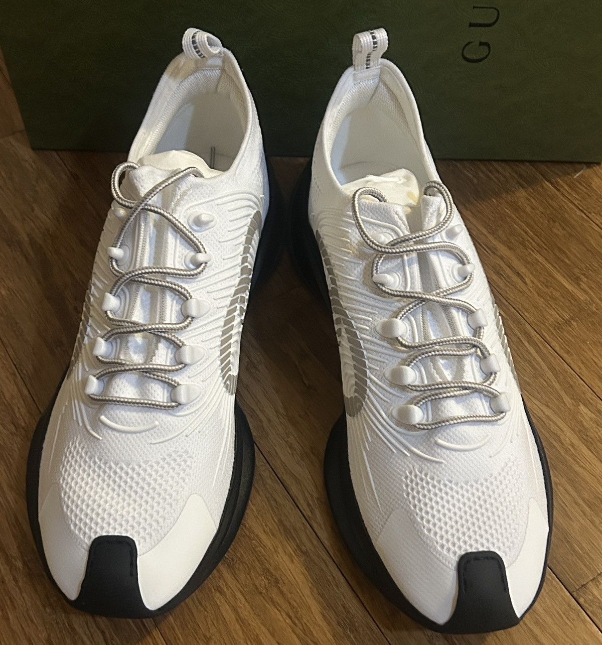 Gucci Gucci Men Run Sneaker Black White size 12.5 Size US 12.5 / EU 45-46 - 2 Thumbnail
