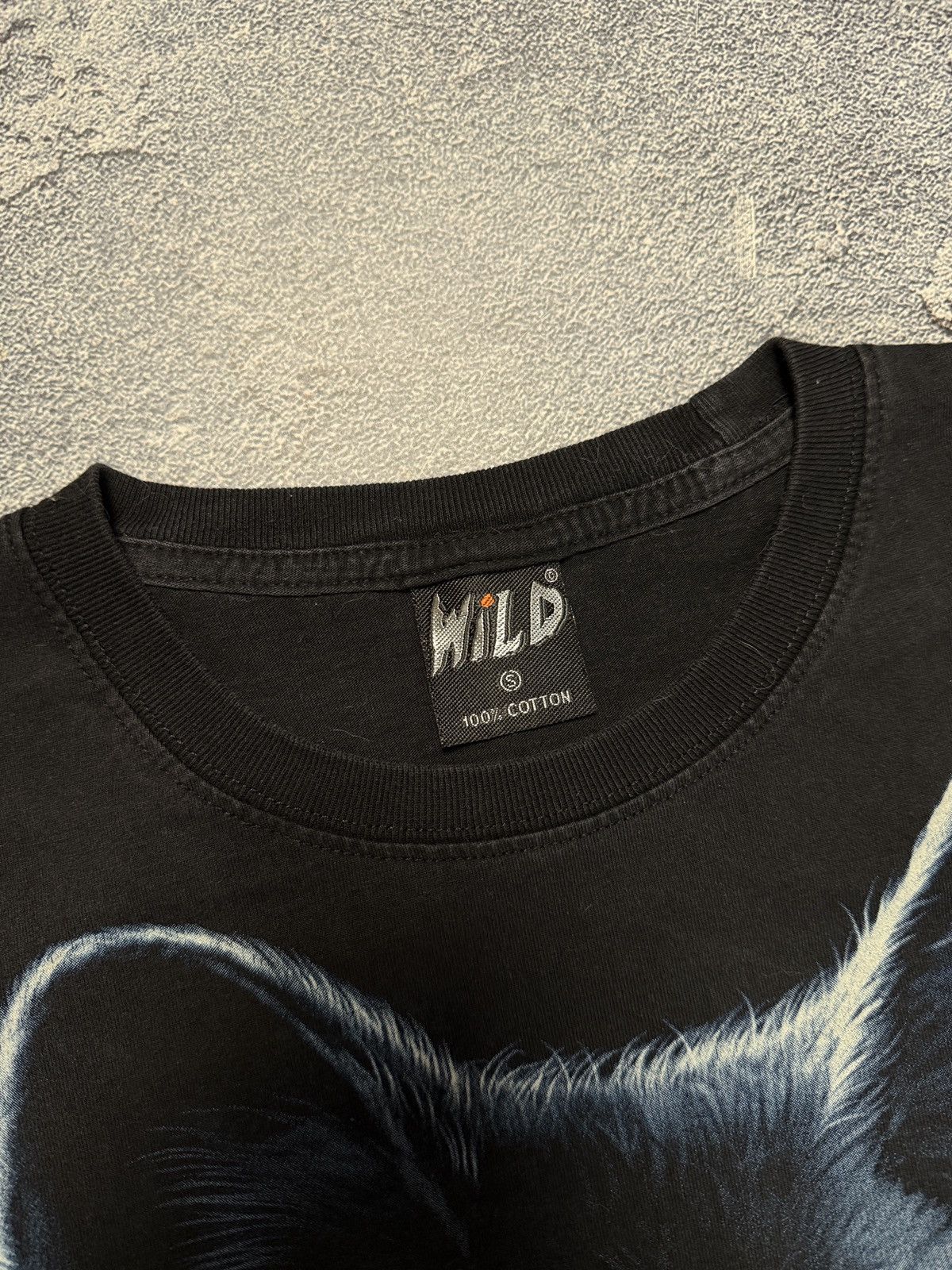 Vintage Vintage Wild Wolf Tee Shirt Size US S / EU 44-46 / 1 - 7 Thumbnail