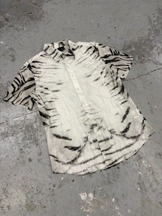 Just Cavalli 2000s Cavalli Black & White Safari Savage Zebra Short Sleeves Shirt Size US M / EU 48-50 / 2 - 4 Thumbnail